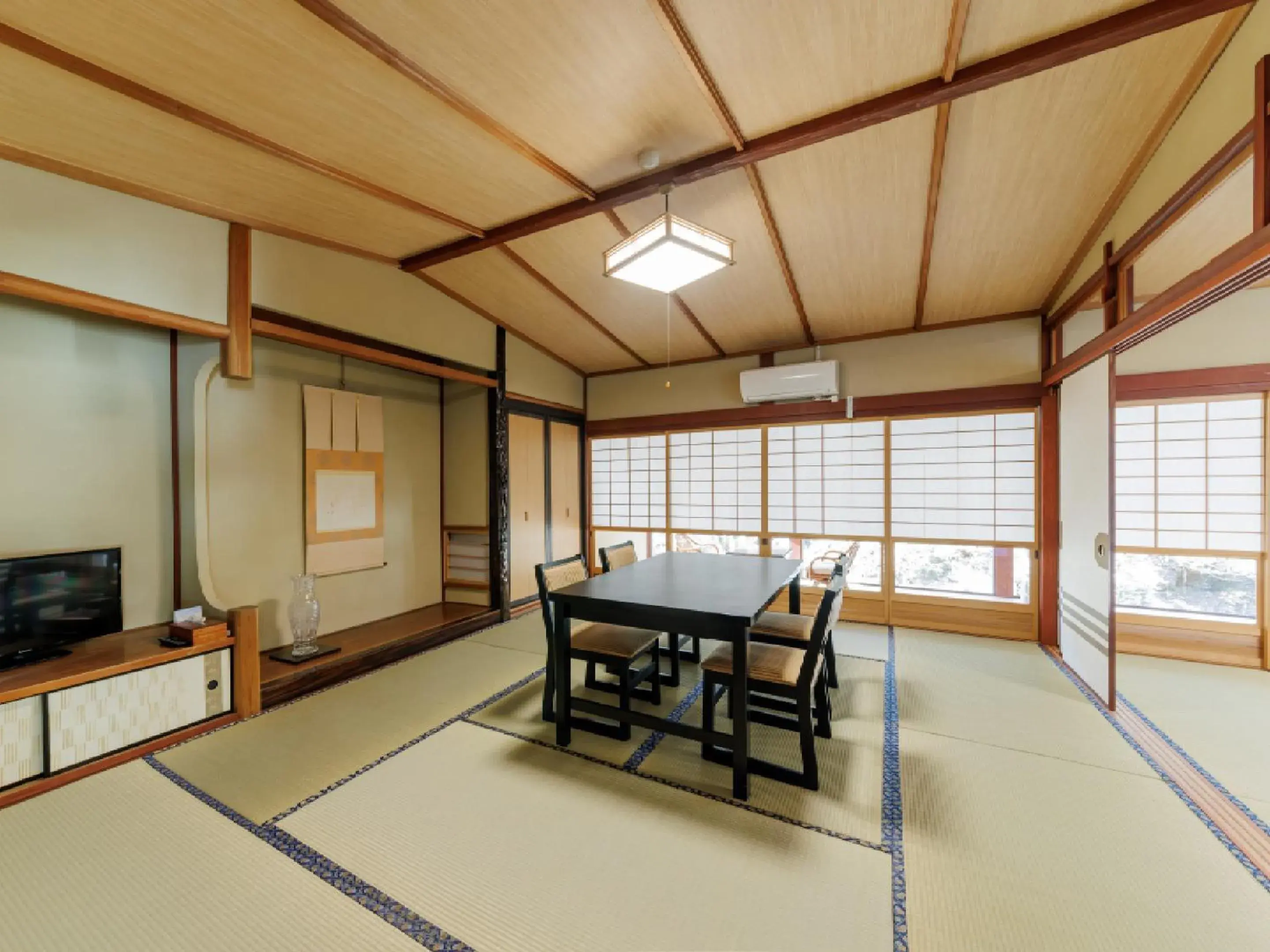 Japanese-Style Room - single occupancy in Ryokan Kigusuriya Japanese-Style Room - single occupancy in Ryokan Kigusuriya
