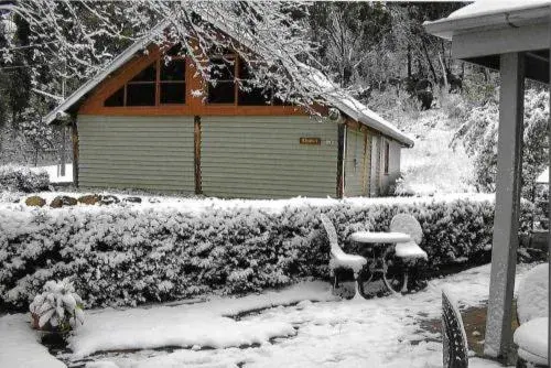 Five-Bedroom Chalet in Girraween Country Inn Five-Bedroom Chalet in Girraween Country Inn