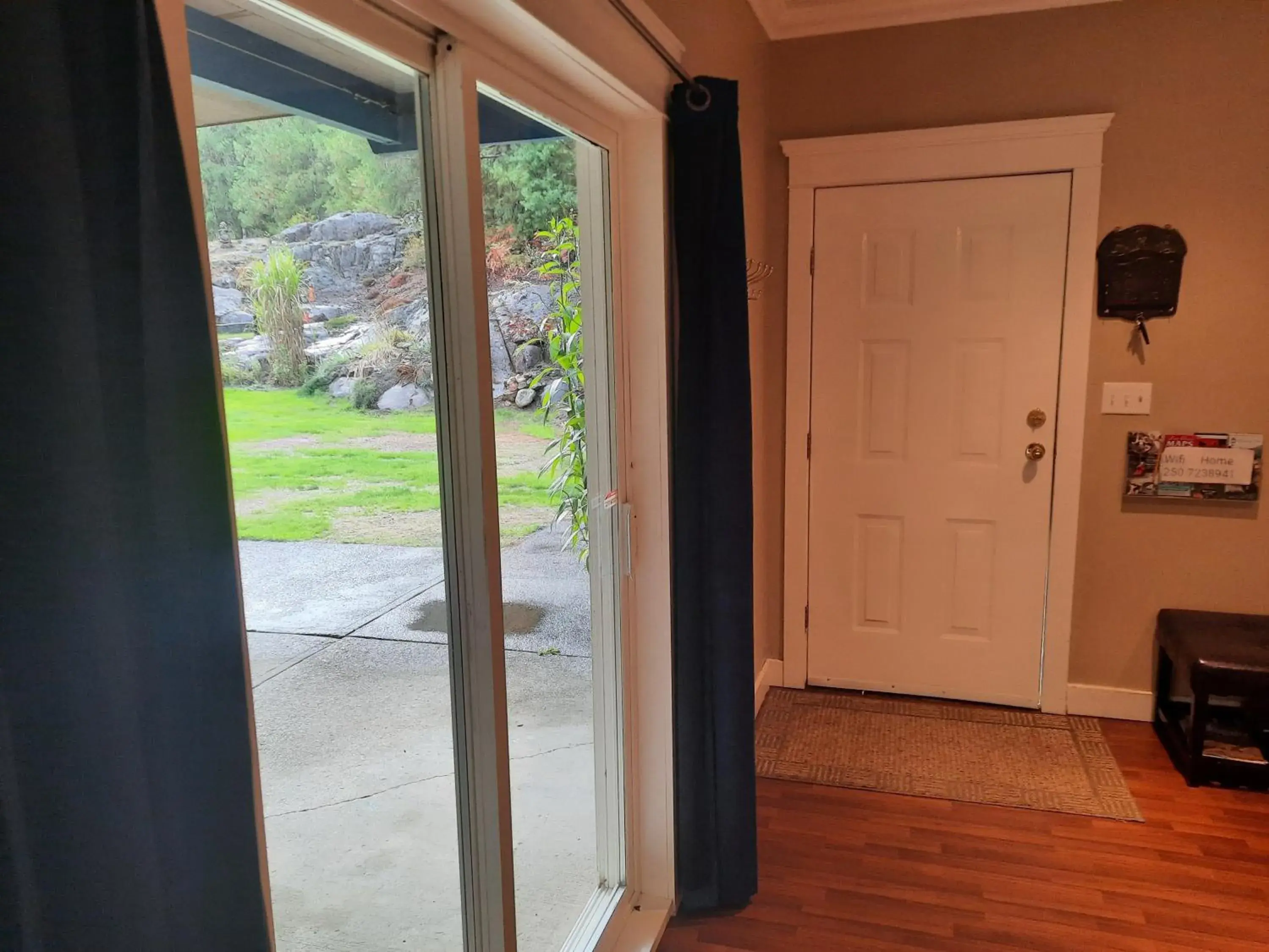 Deluxe Double Room in Beaver Hut Bed And Breakfast Deluxe Double Room in Beaver Hut Bed And Breakfast