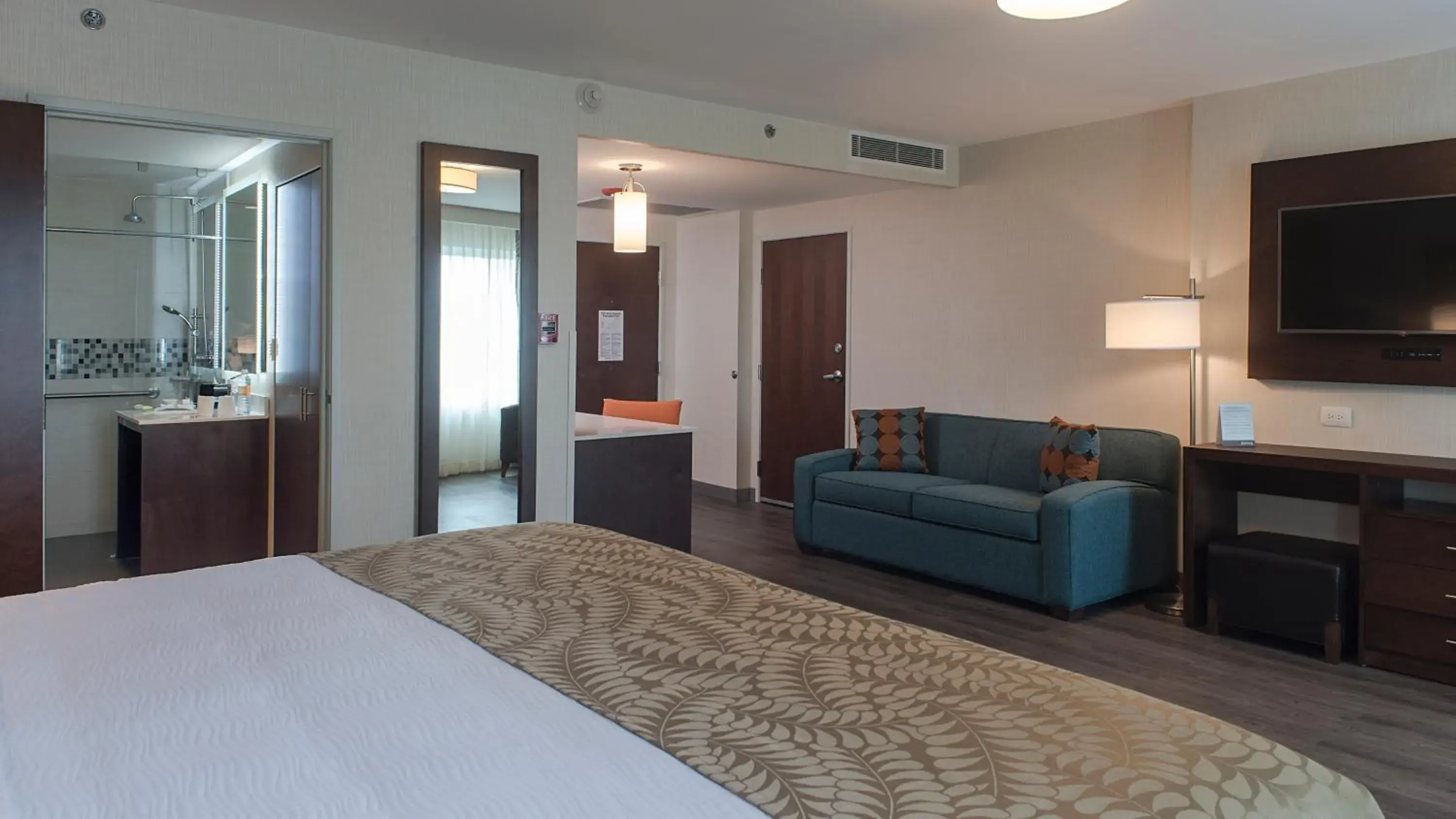 Studio Queen Suite - Disability Access in Staybridge Suites Puebla by IHG Studio Queen Suite - Disability Access in Staybridge Suites Puebla by IHG