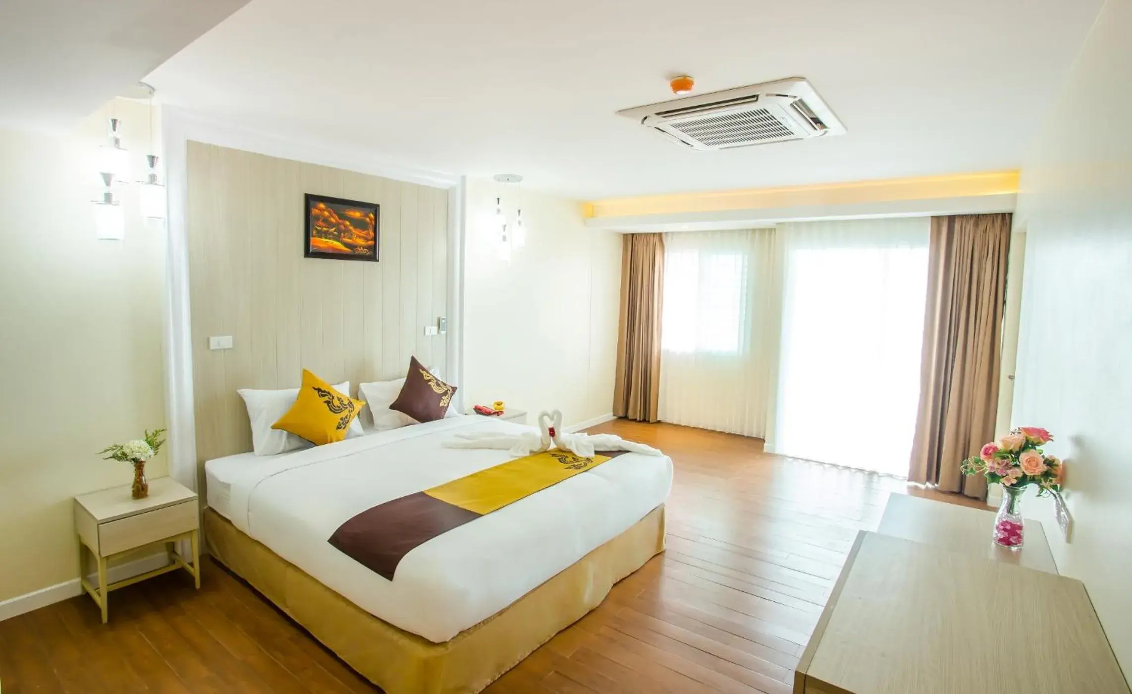 Executive Suite in Saint Tropez Beach Hotel Executive Suite in Saint Tropez Beach Hotel