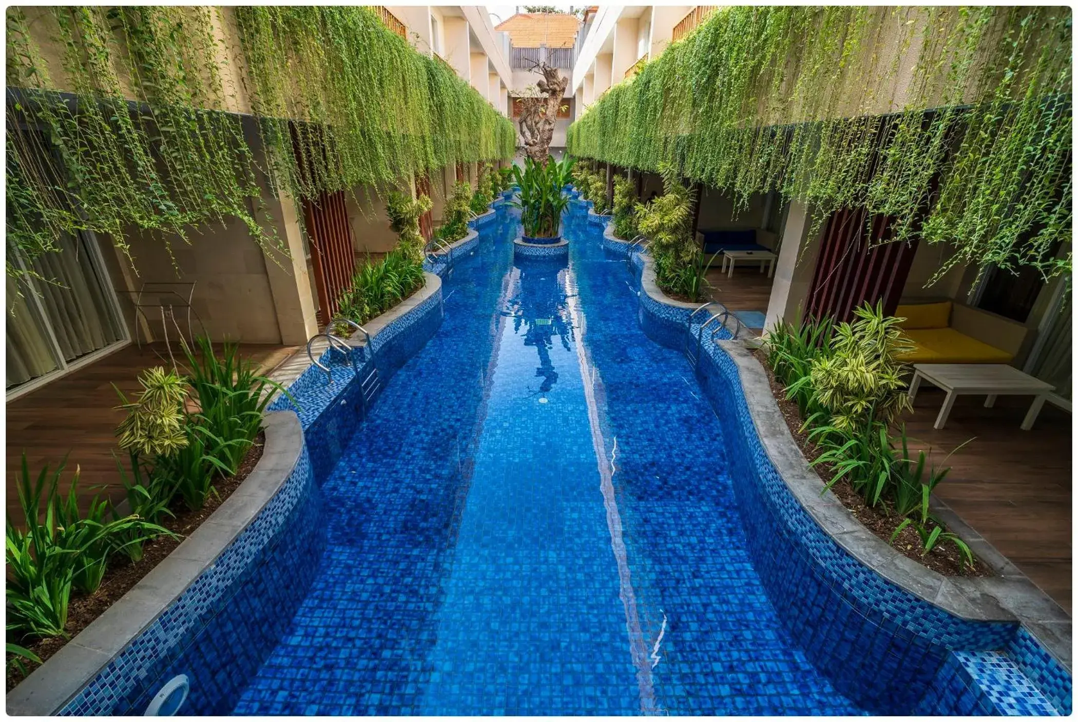 Lagoon Suite in d'Nusa Beach Club and Resort Lagoon Suite in d'Nusa Beach Club and Resort