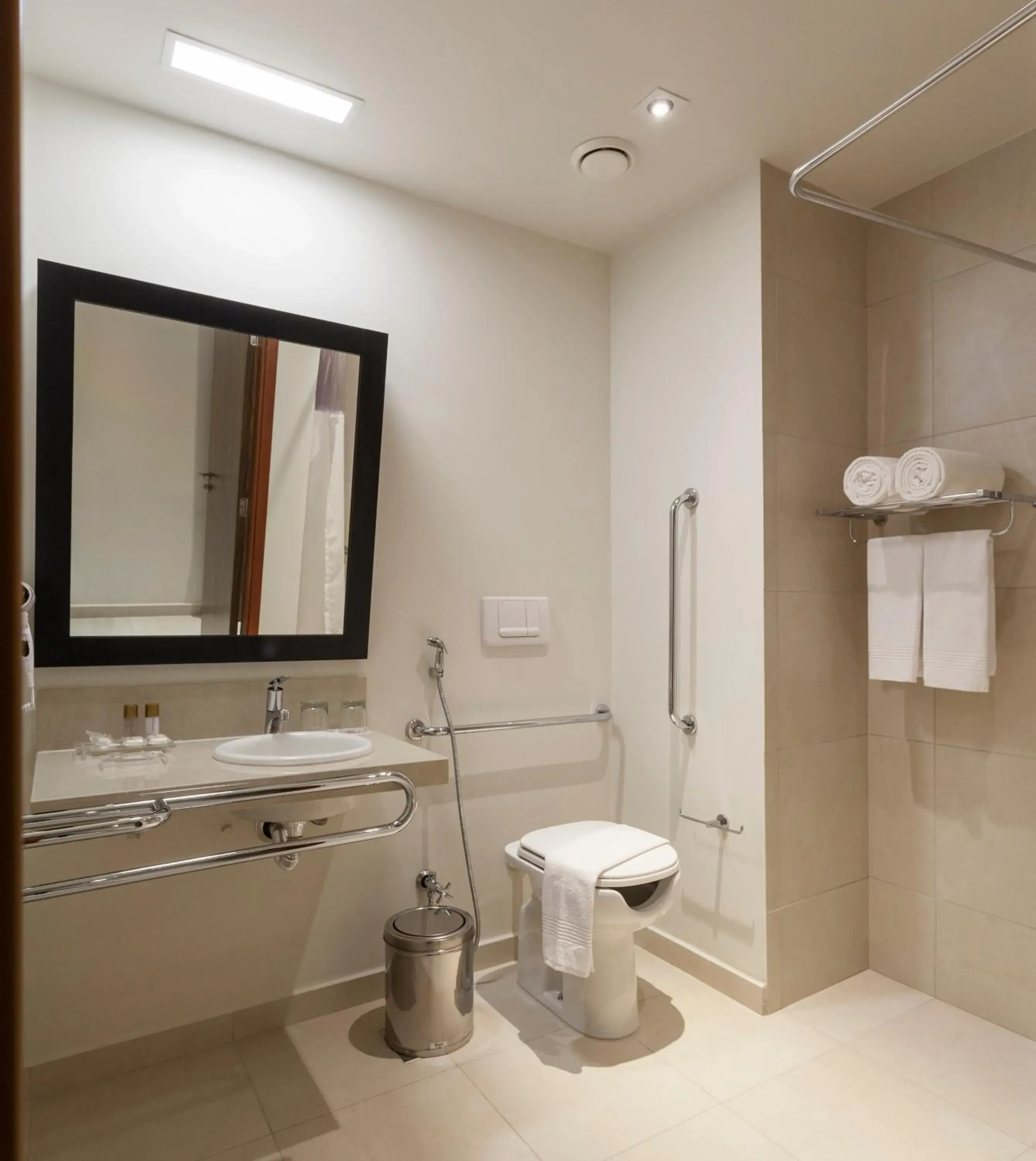 Standard Twin Room in Tulip Inn Sete Lagoas Standard Twin Room in Tulip Inn Sete Lagoas