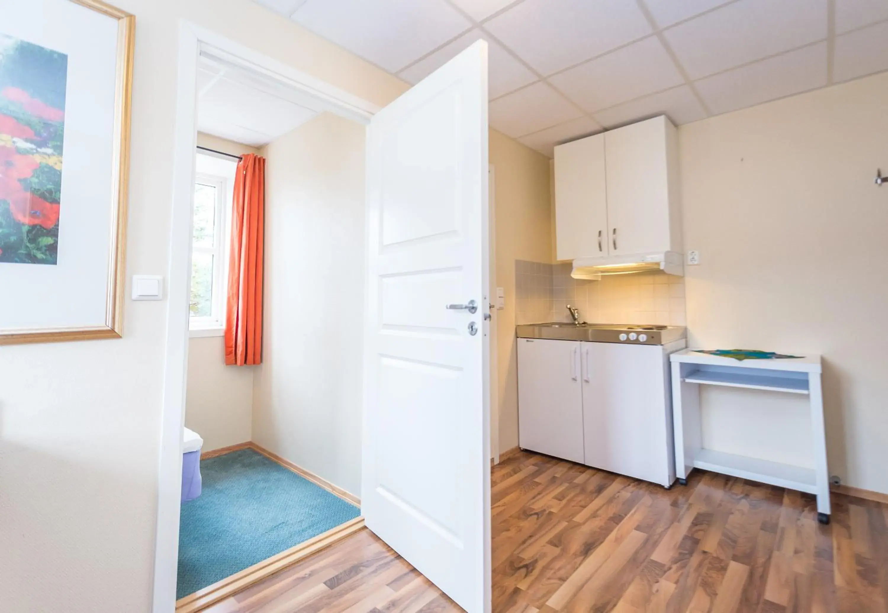 Double Room with Private Bathroom - single occupancy in Toranes Overnatting Double Room with Private Bathroom - single occupancy in Toranes Overnatting