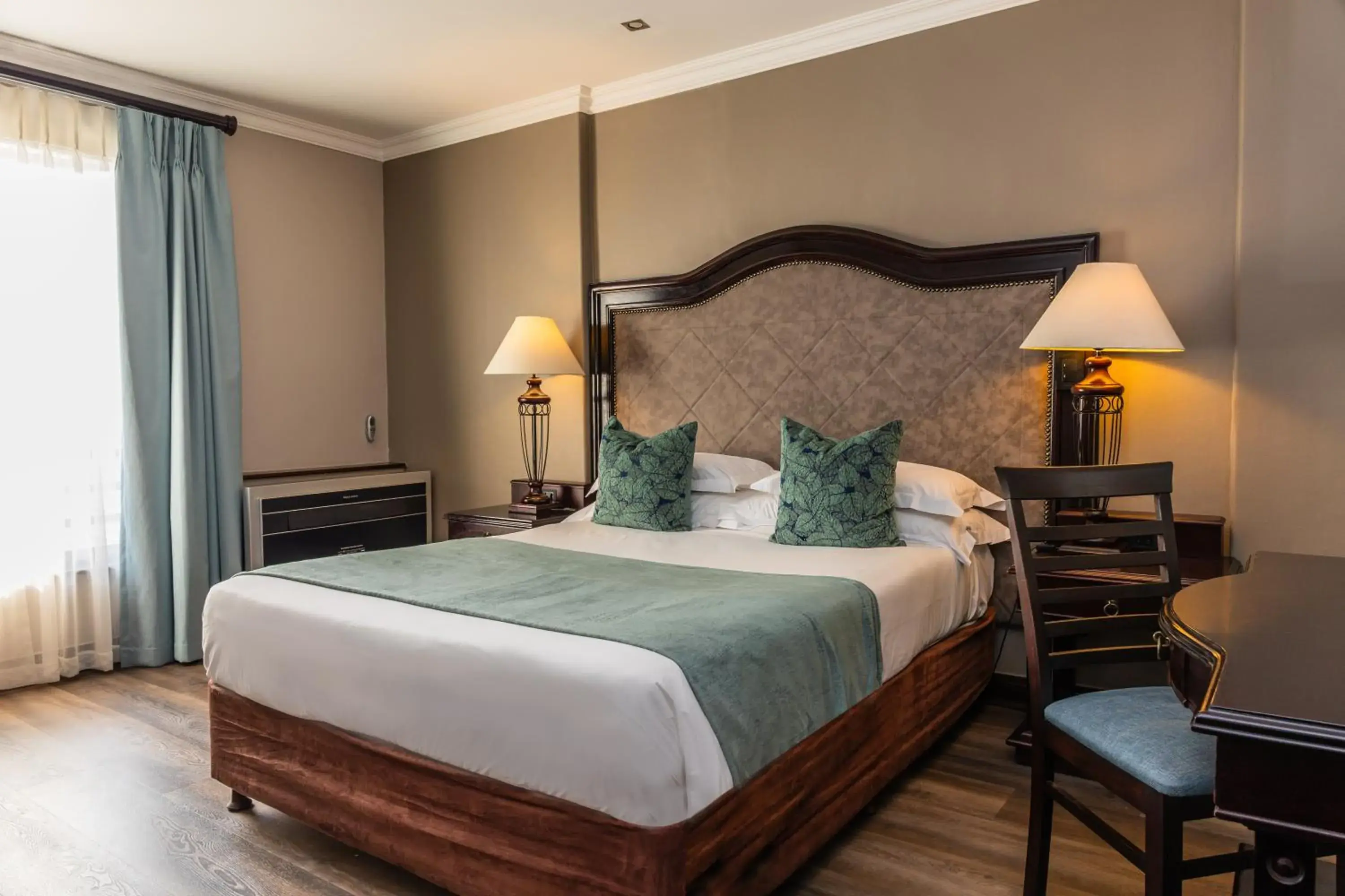 Standard Room with Queen Bed in Premier Hotel Pretoria Standard Room with Queen Bed in Premier Hotel Pretoria