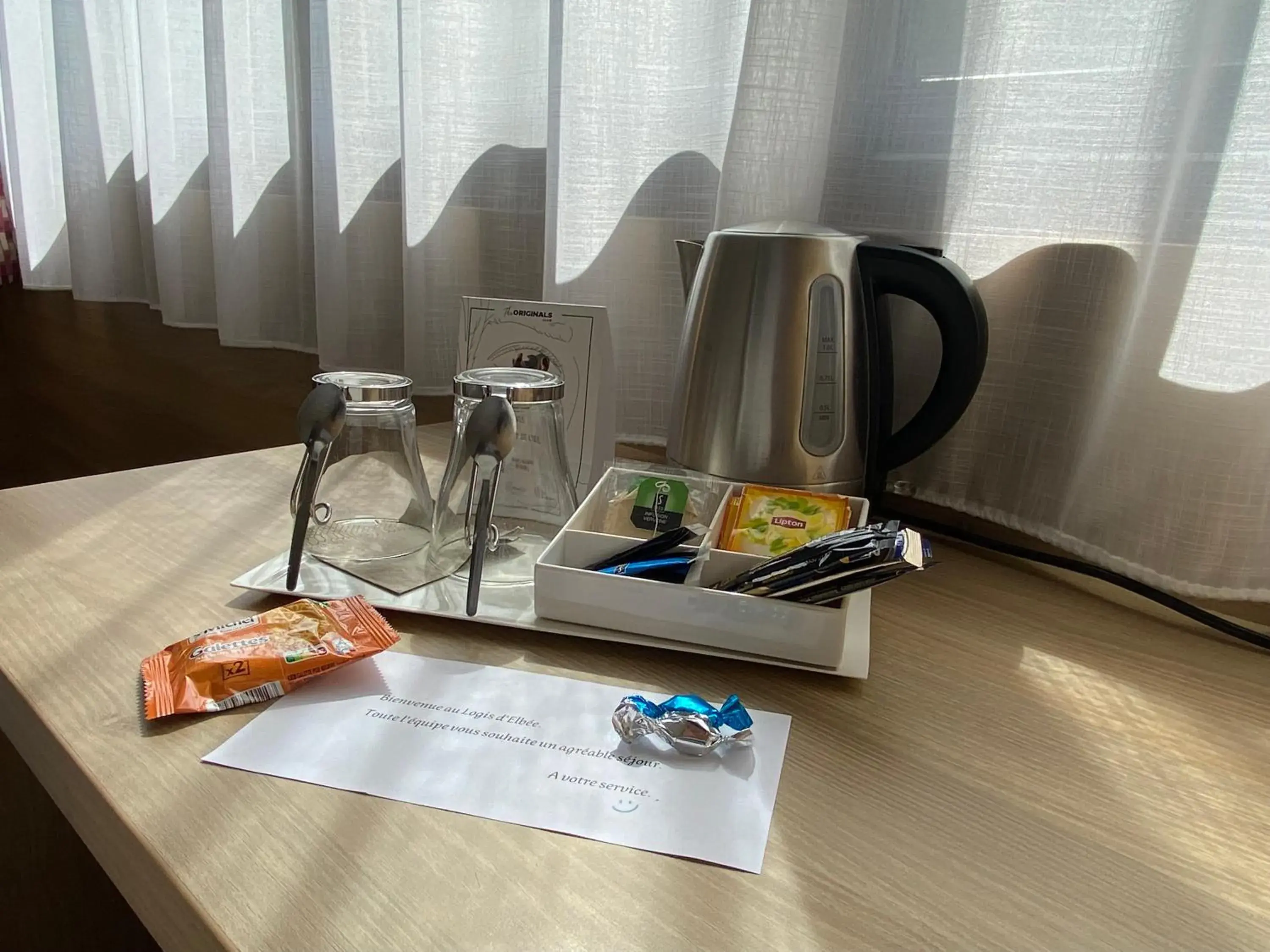 Double Room in The Originals City, Logis d'Elbée, Cholet Nord Double Room in The Originals City, Logis d'Elbée, Cholet Nord