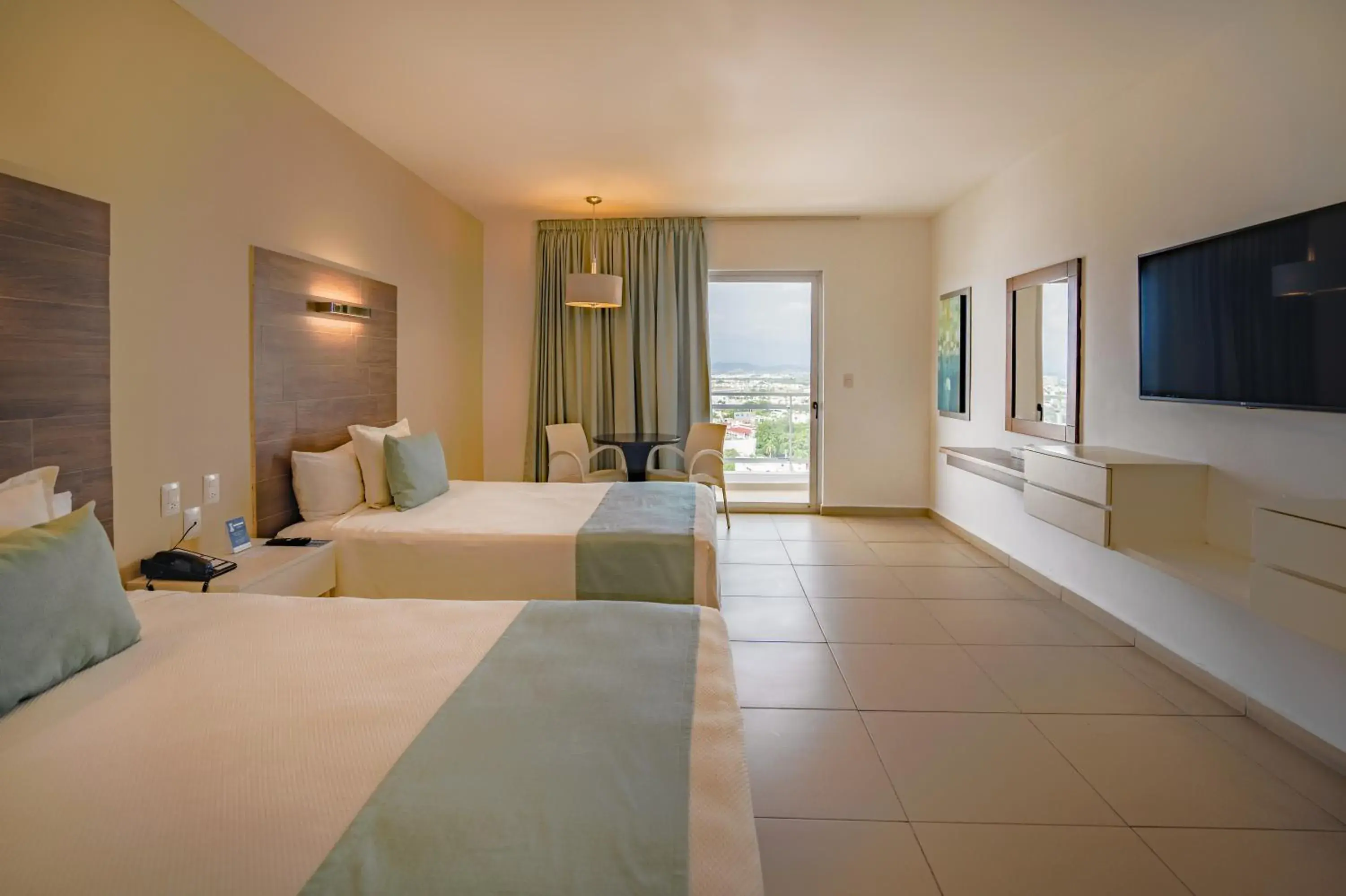 Junior Suite with Mountain View in Pacific Palace Beach Tower Hotel Junior Suite with Mountain View in Pacific Palace Beach Tower Hotel