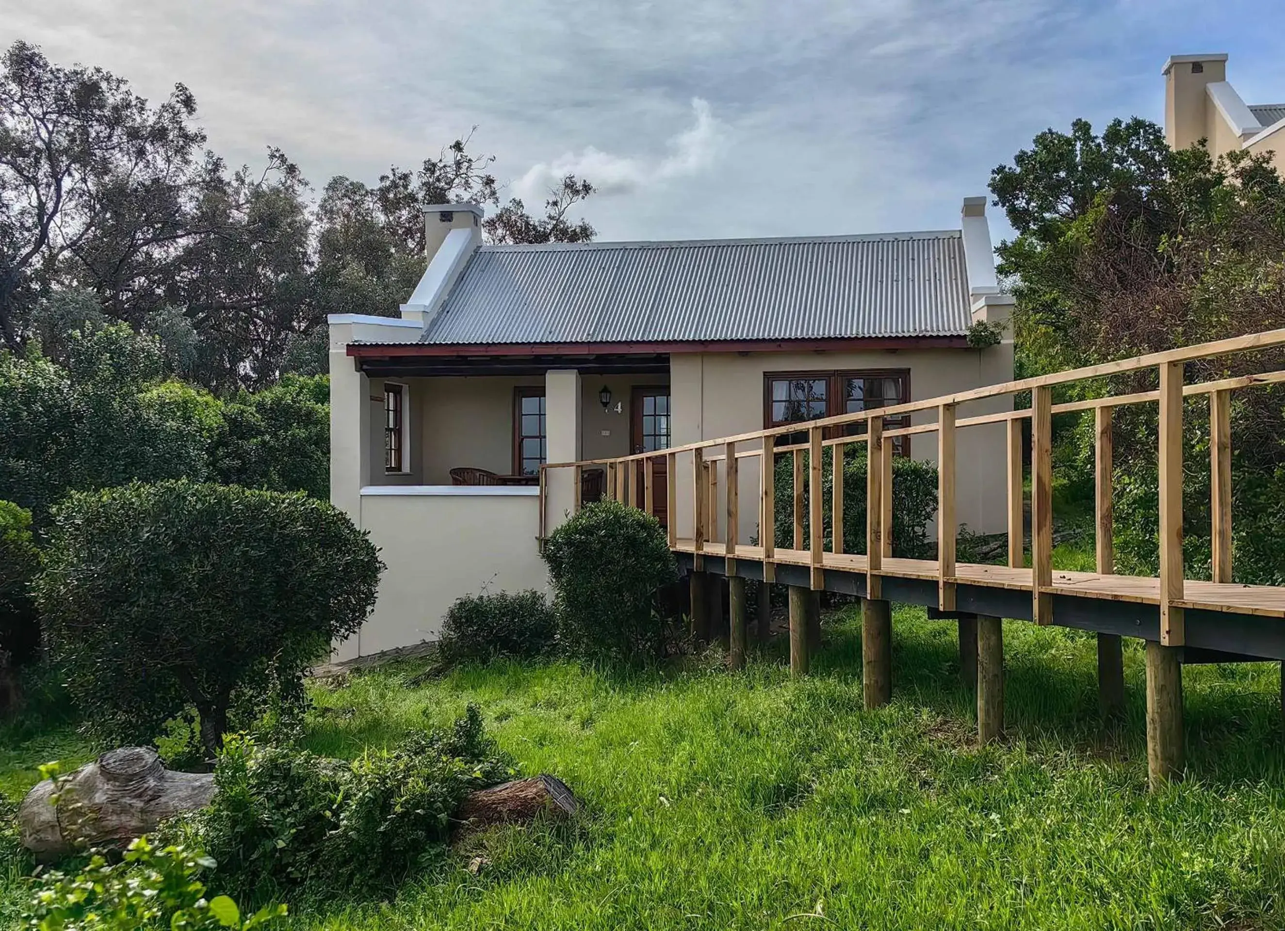 Luxury Chalet in Oyster Bay Lodge Luxury Chalet in Oyster Bay Lodge