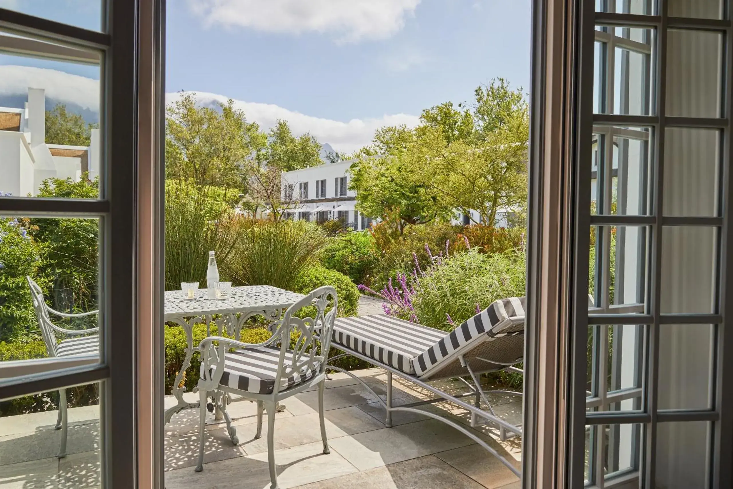 Deluxe King Room in Erinvale Estate Hotel & Spa Deluxe King Room in Erinvale Estate Hotel & Spa