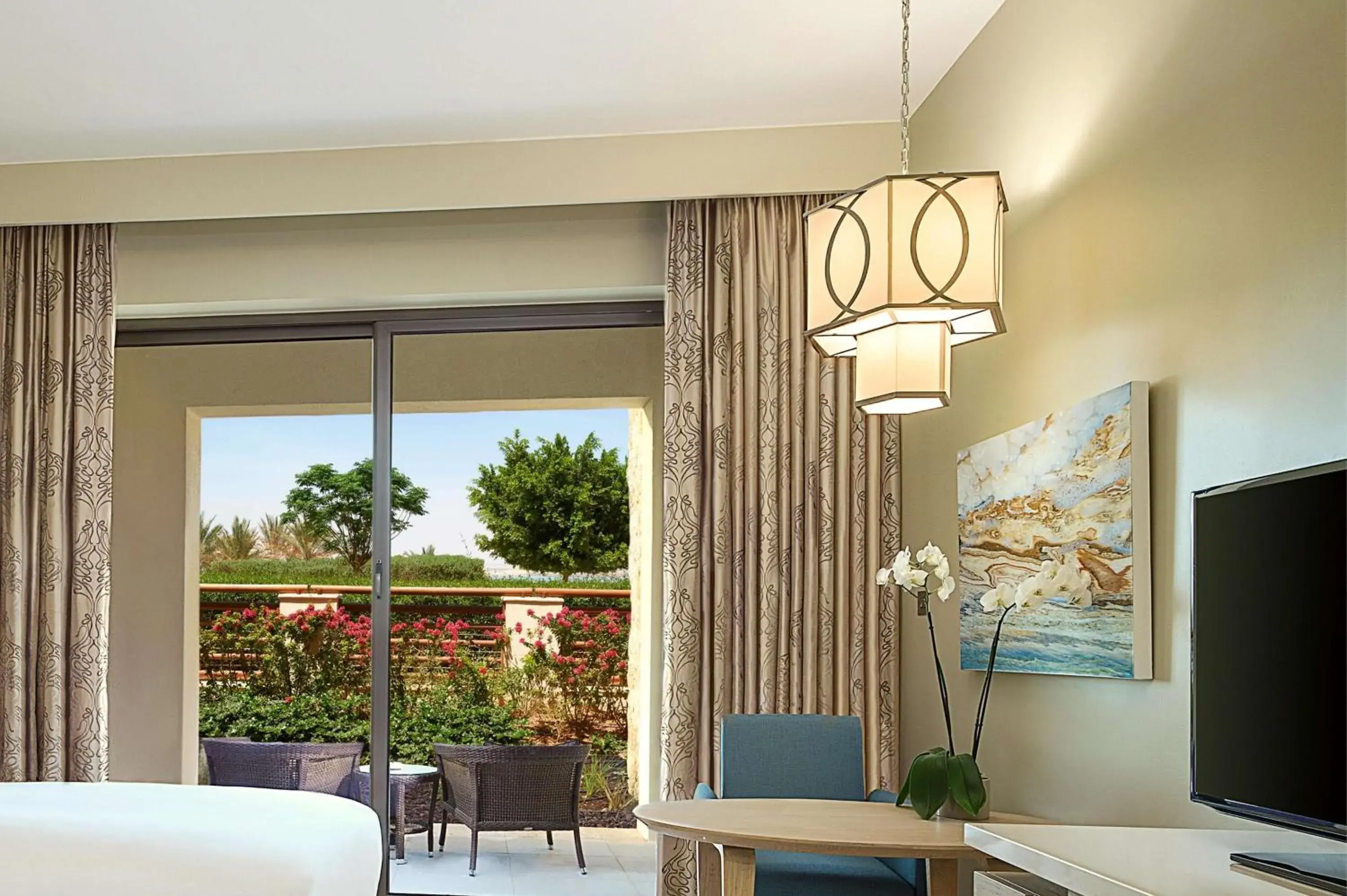 Deluxe King Room with Terrace in Hilton Dead Sea Resort & Spa Deluxe King Room with Terrace in Hilton Dead Sea Resort & Spa