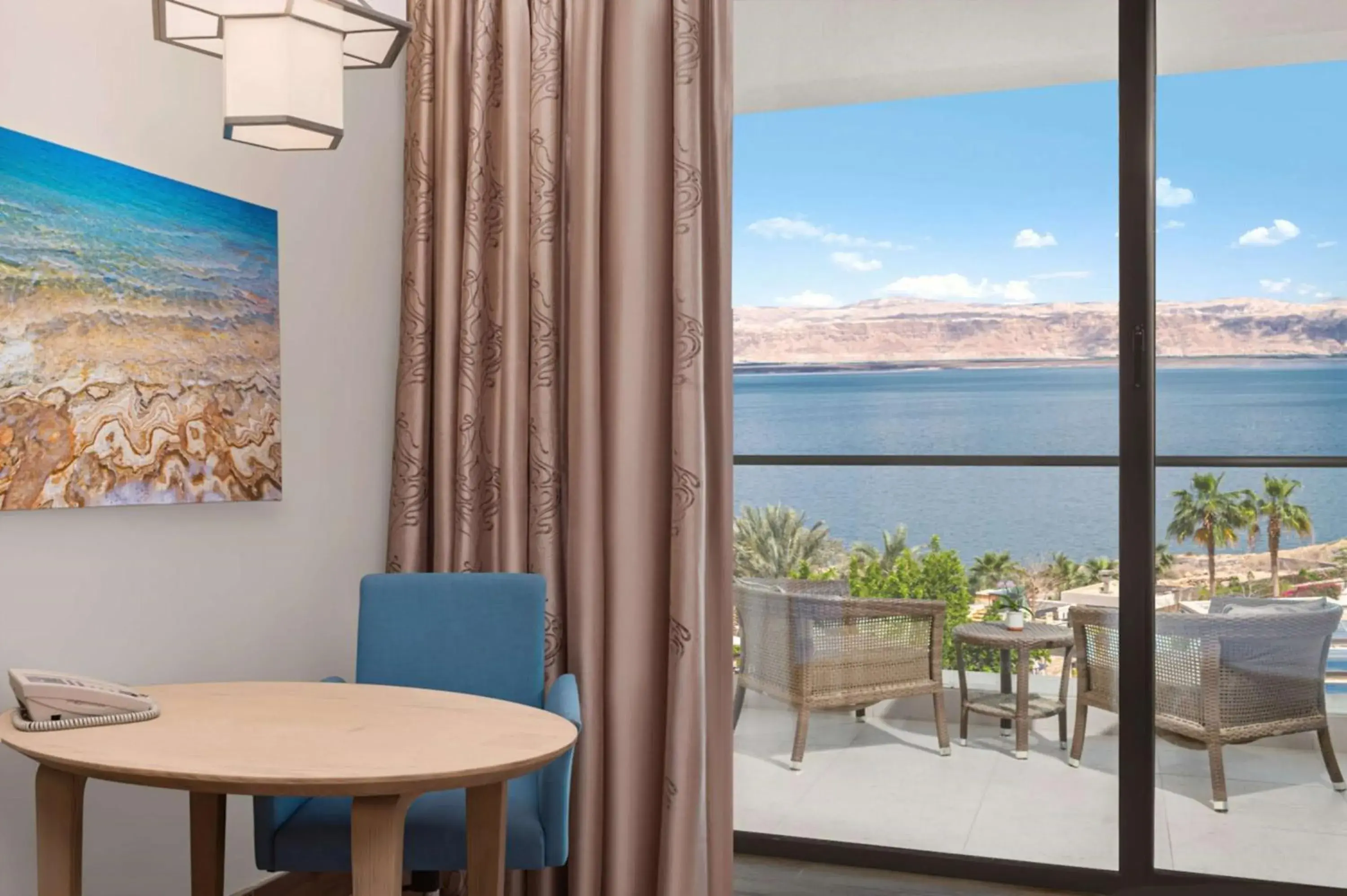 Deluxe King Room with Sea View in Hilton Dead Sea Resort & Spa Deluxe King Room with Sea View in Hilton Dead Sea Resort & Spa