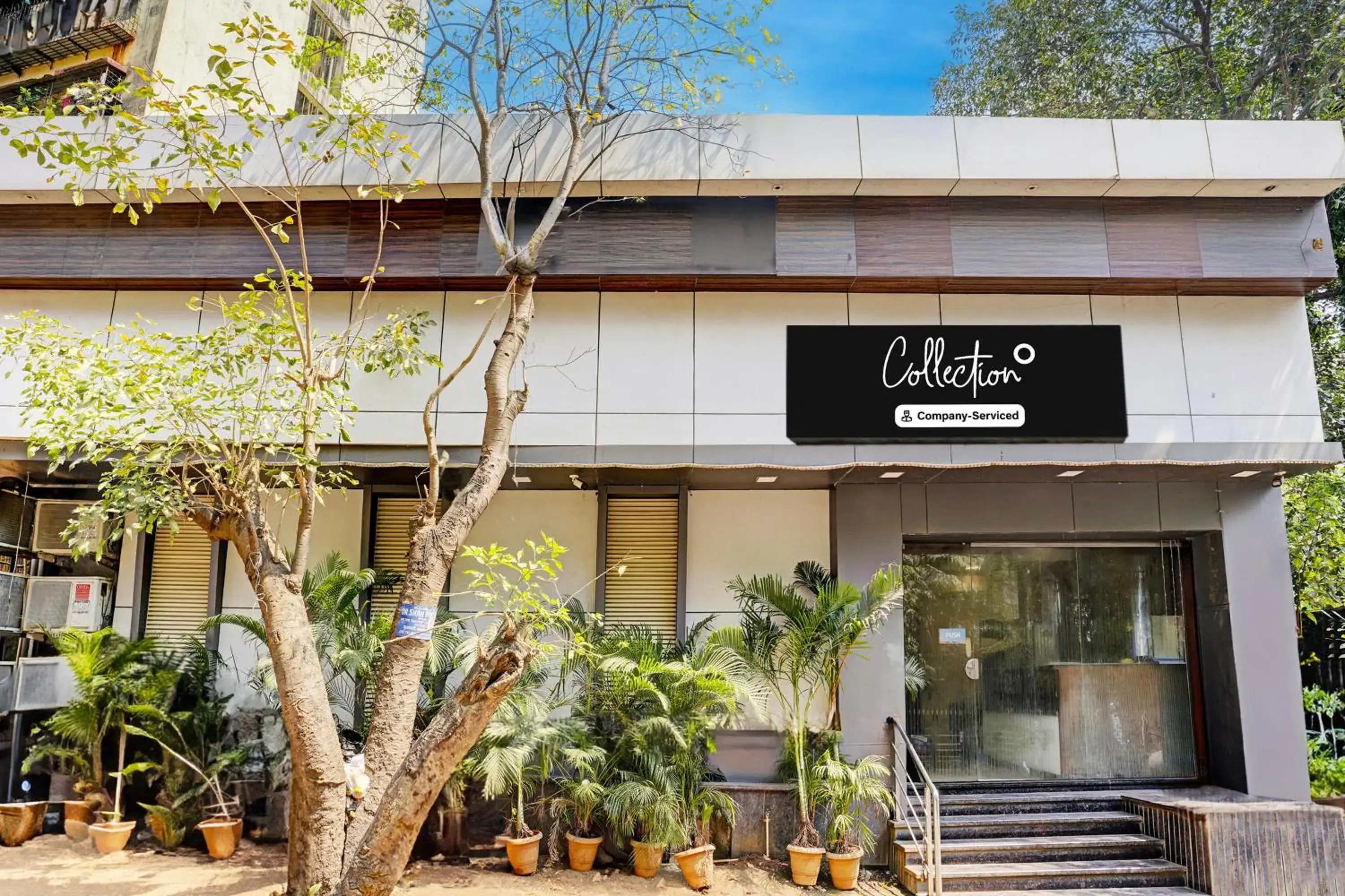 Super Collection O Airport Metro Andheri East Super Collection O Airport Metro Andheri East