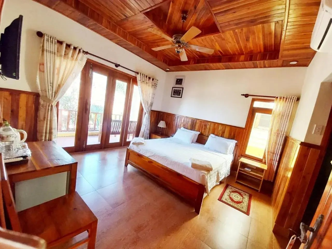 Deluxe Double Room in Free Beach Resort Deluxe Double Room in Free Beach Resort
