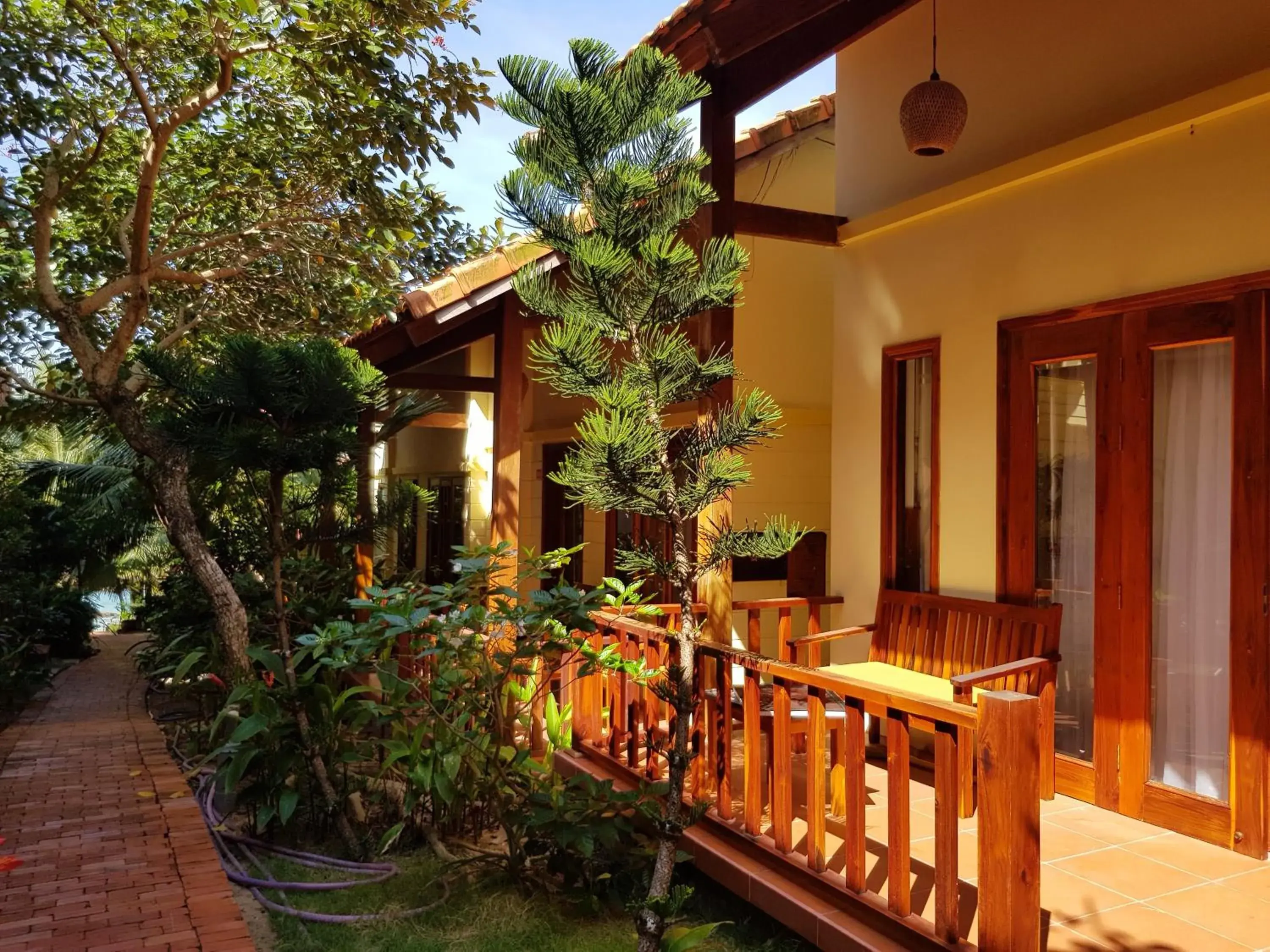 Bungalow with Garden View in Free Beach Resort Bungalow with Garden View in Free Beach Resort