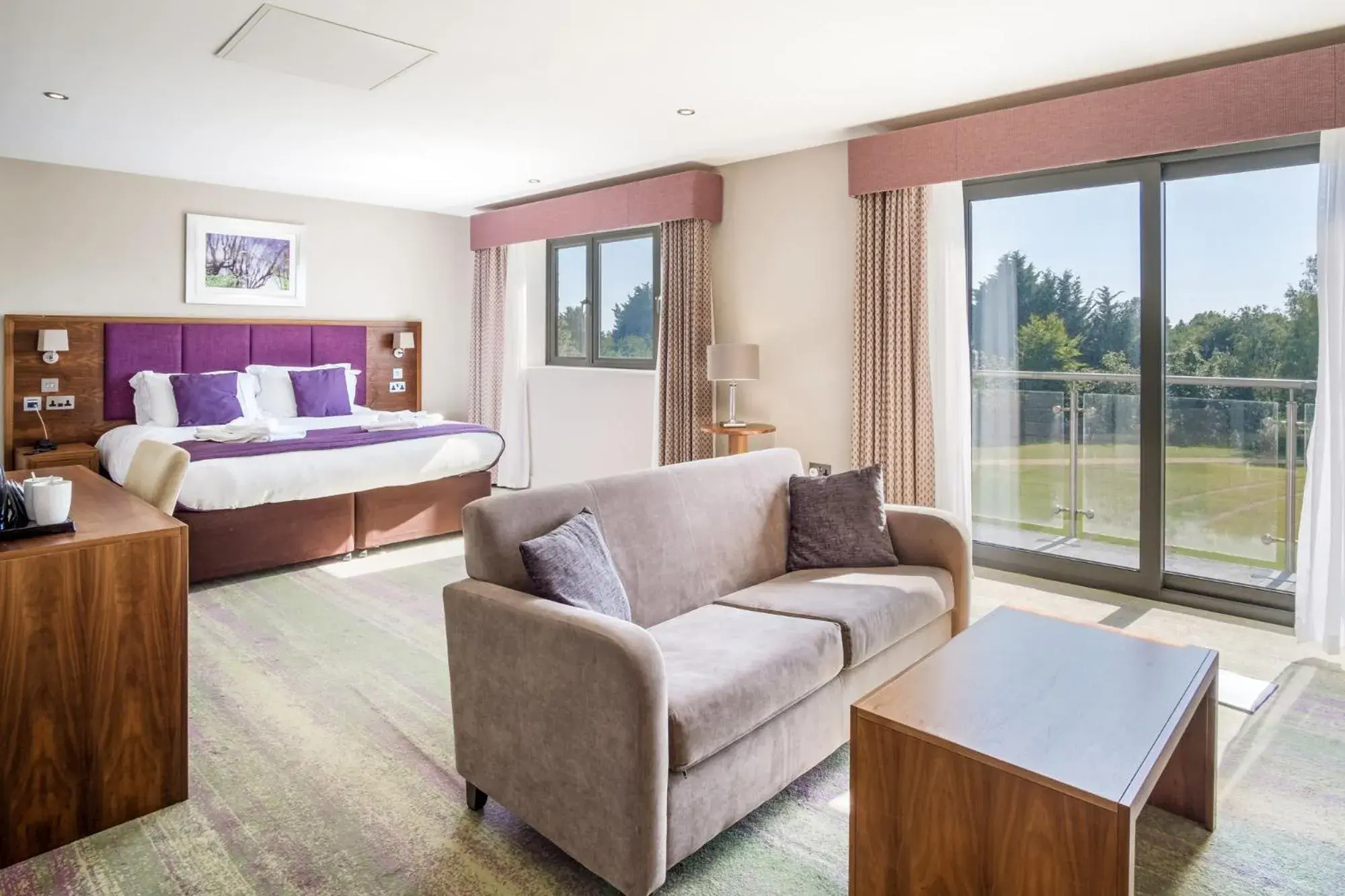 Grand Double Room with Golf View in Cotswolds Hotel & Spa Grand Double Room with Golf View in Cotswolds Hotel & Spa