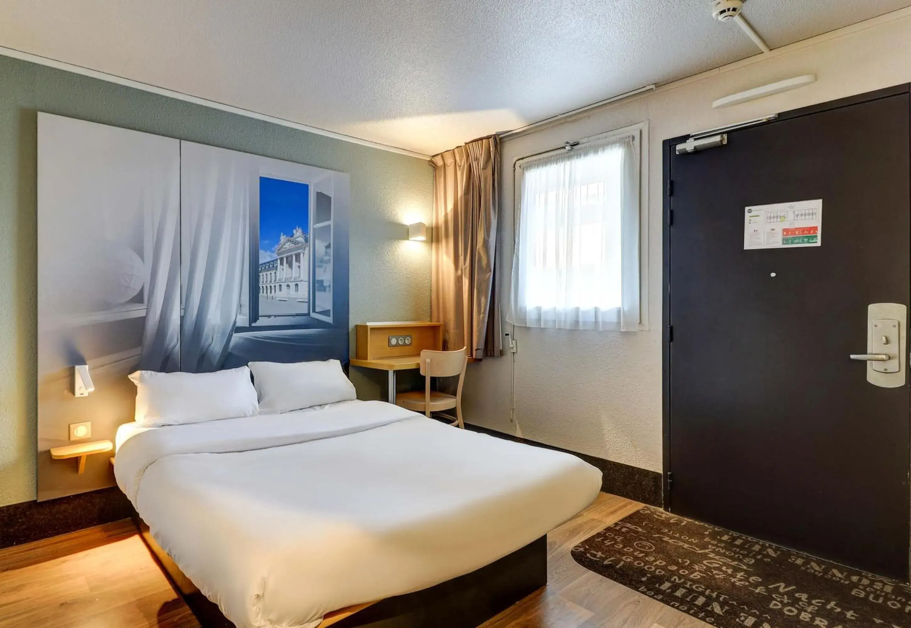 Double Room - Disability Access in B&B HOTEL Dijon Marsannay Double Room - Disability Access in B&B HOTEL Dijon Marsannay