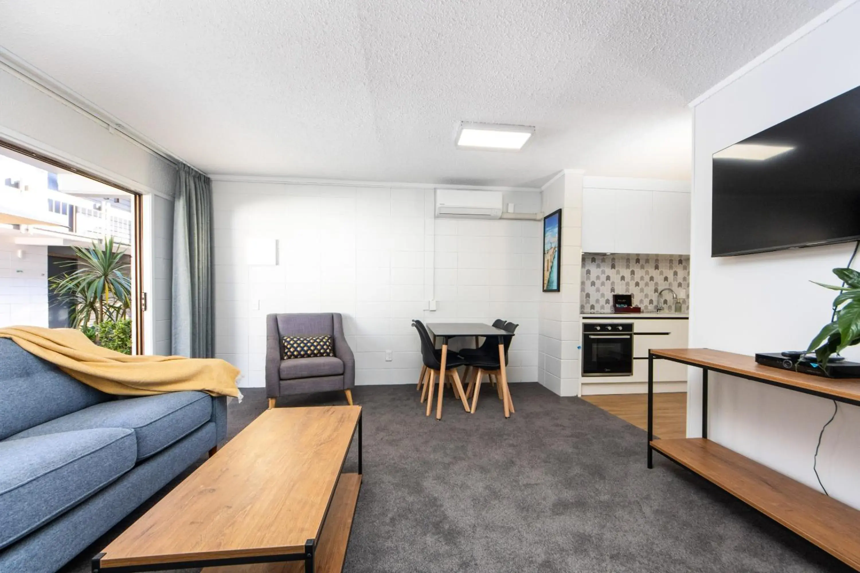 Two-Bedroom Apartment (Sleeps 5) in Epsom Motel Two-Bedroom Apartment (Sleeps 5) in Epsom Motel