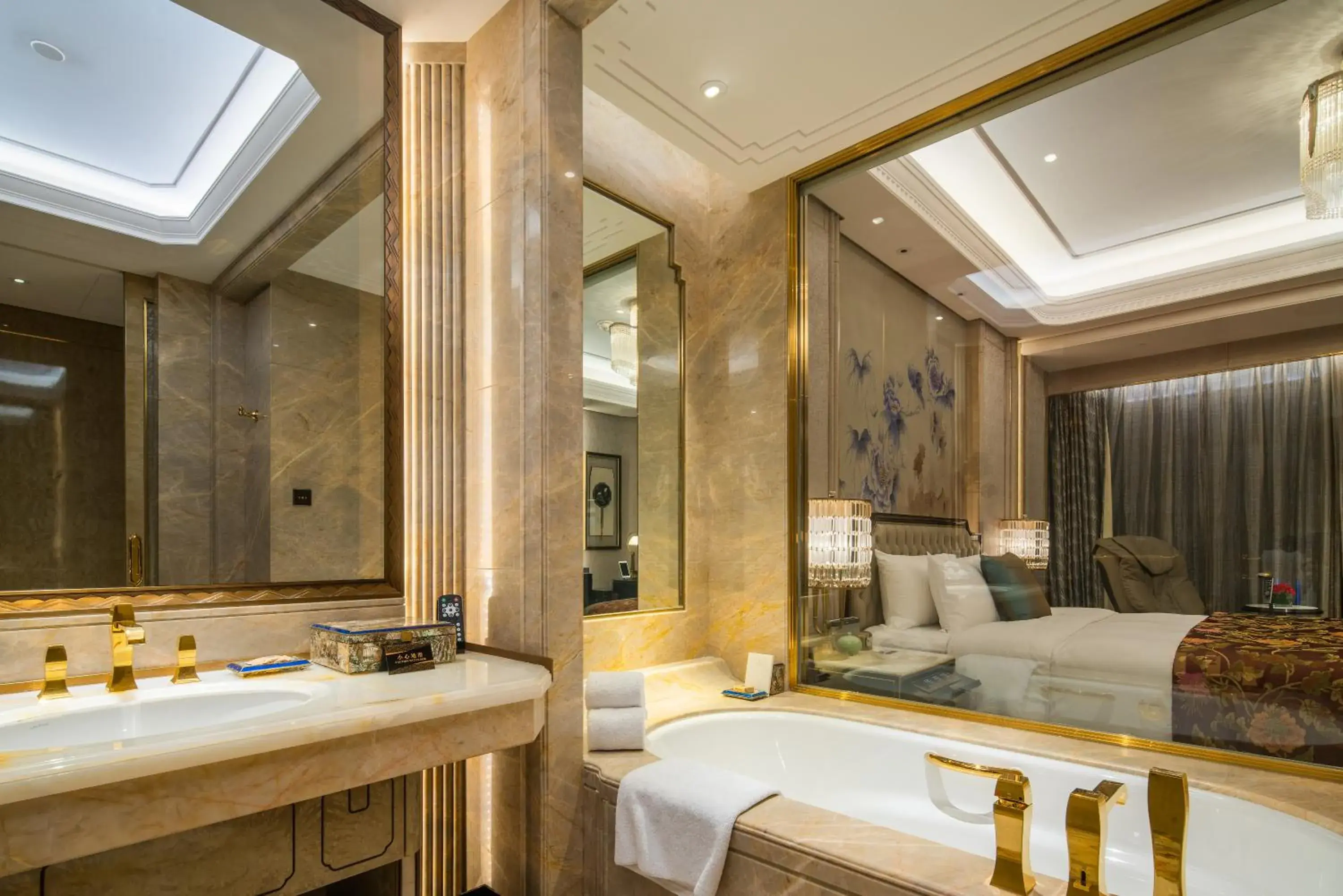 Executive Deluxe King in Wanda Reign Chengdu Executive Deluxe King in Wanda Reign Chengdu