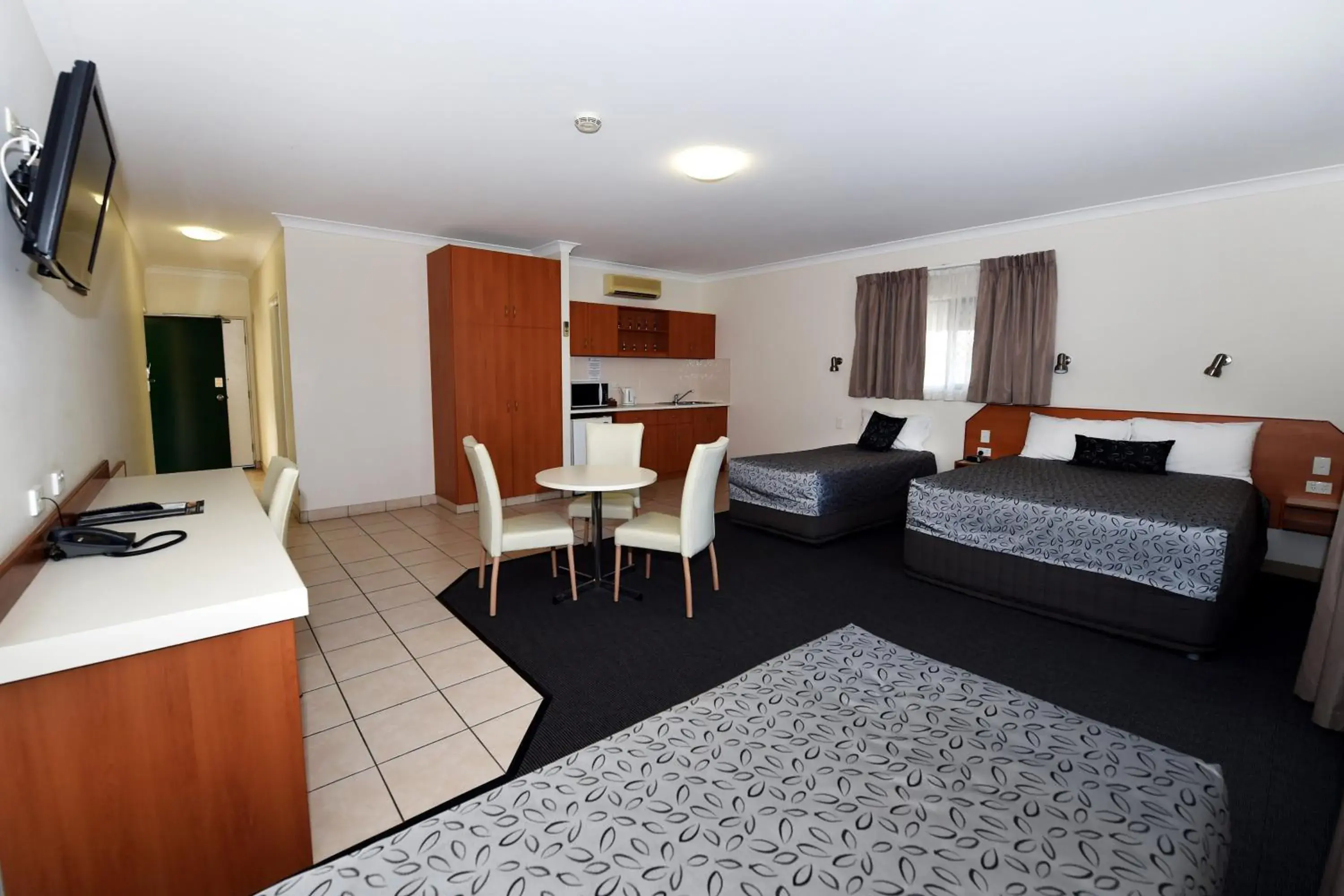 Family Suite - single occupancy in Carriers Arms Hotel Motel Family Suite - single occupancy in Carriers Arms Hotel Motel