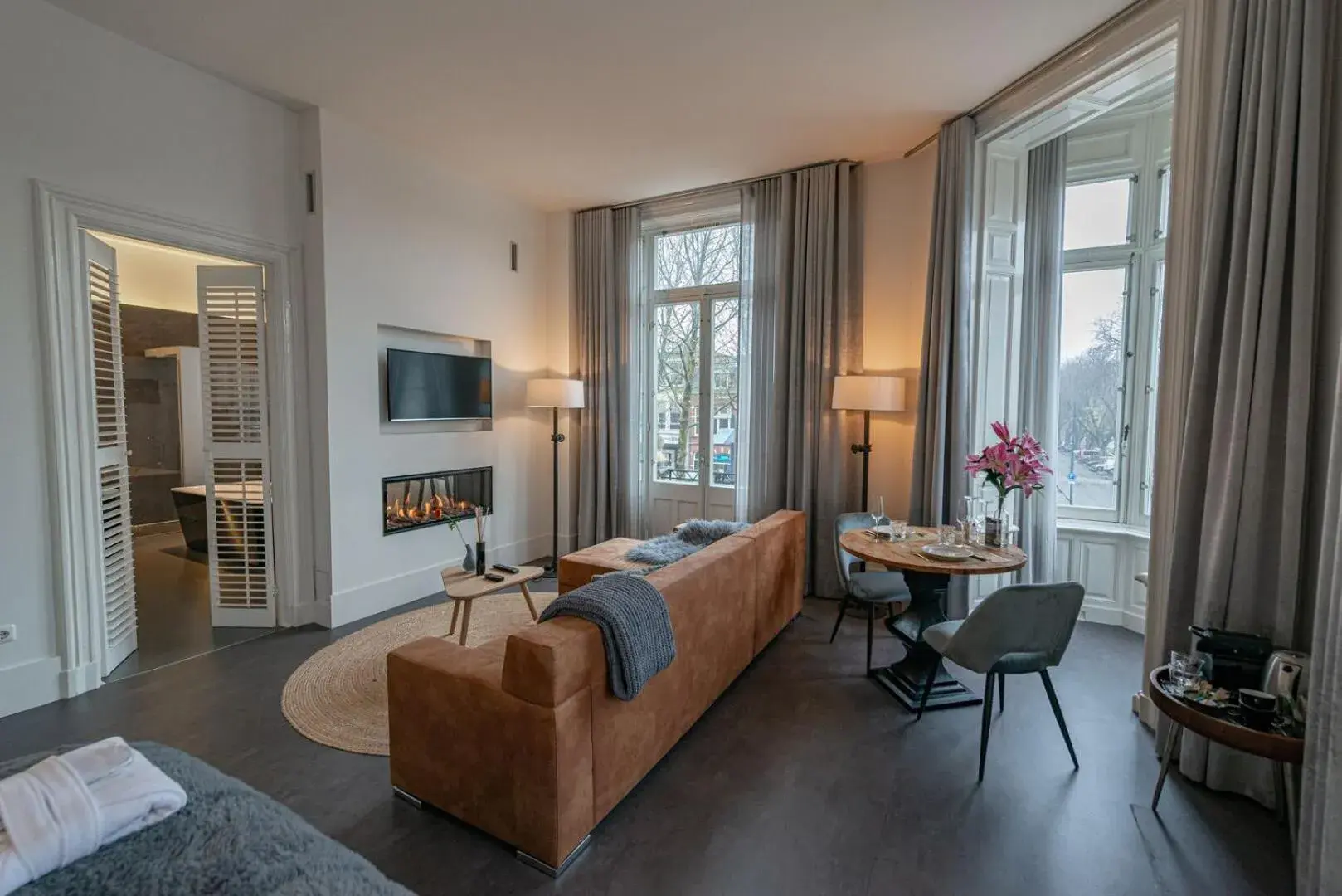 King Suite with Balcony - single occupancy in Bossche Suites Stationsweg King Suite with Balcony - single occupancy in Bossche Suites Stationsweg