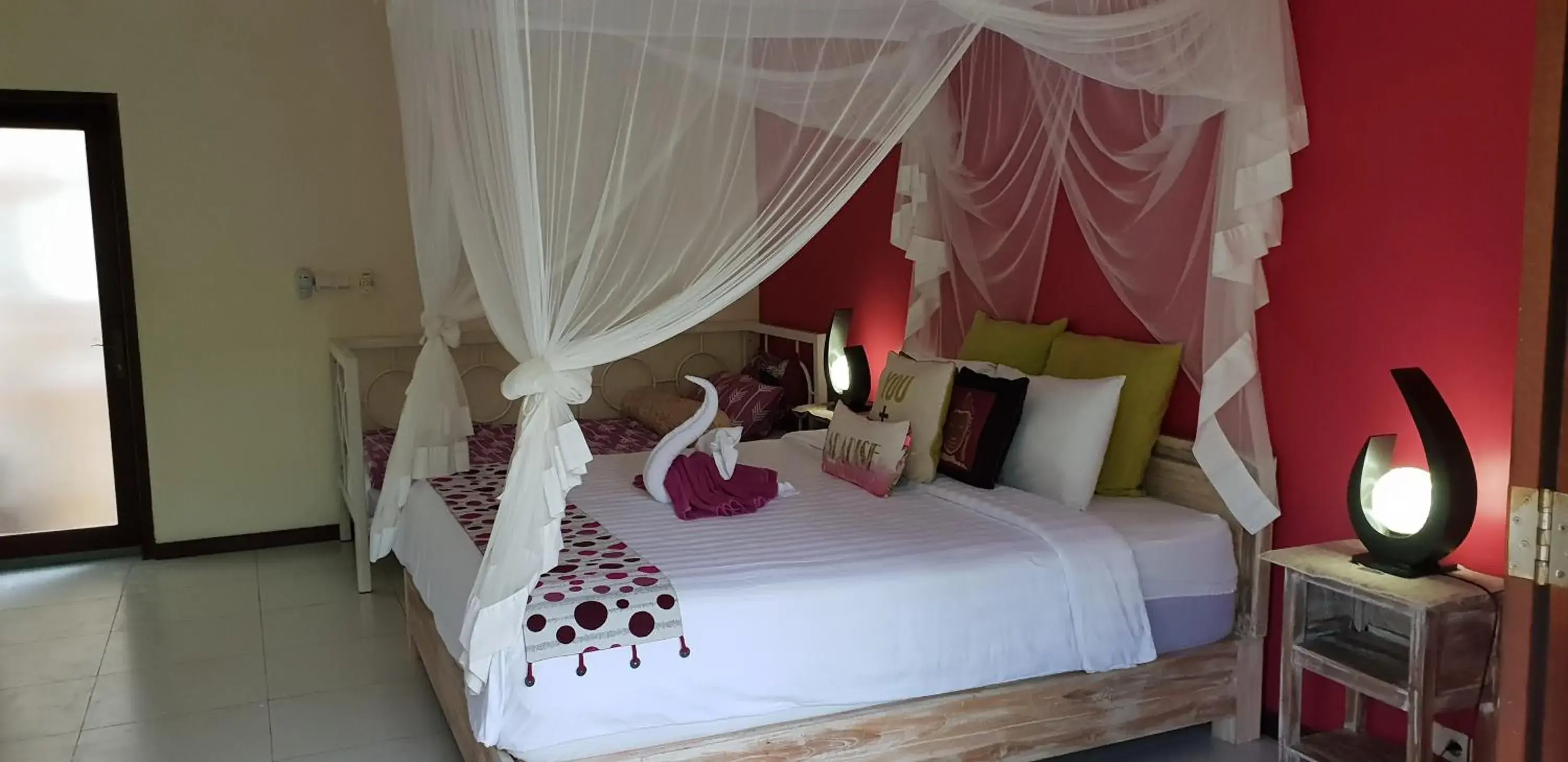 Bungalow with Patio in Nalini Resort Bungalow with Patio in Nalini Resort