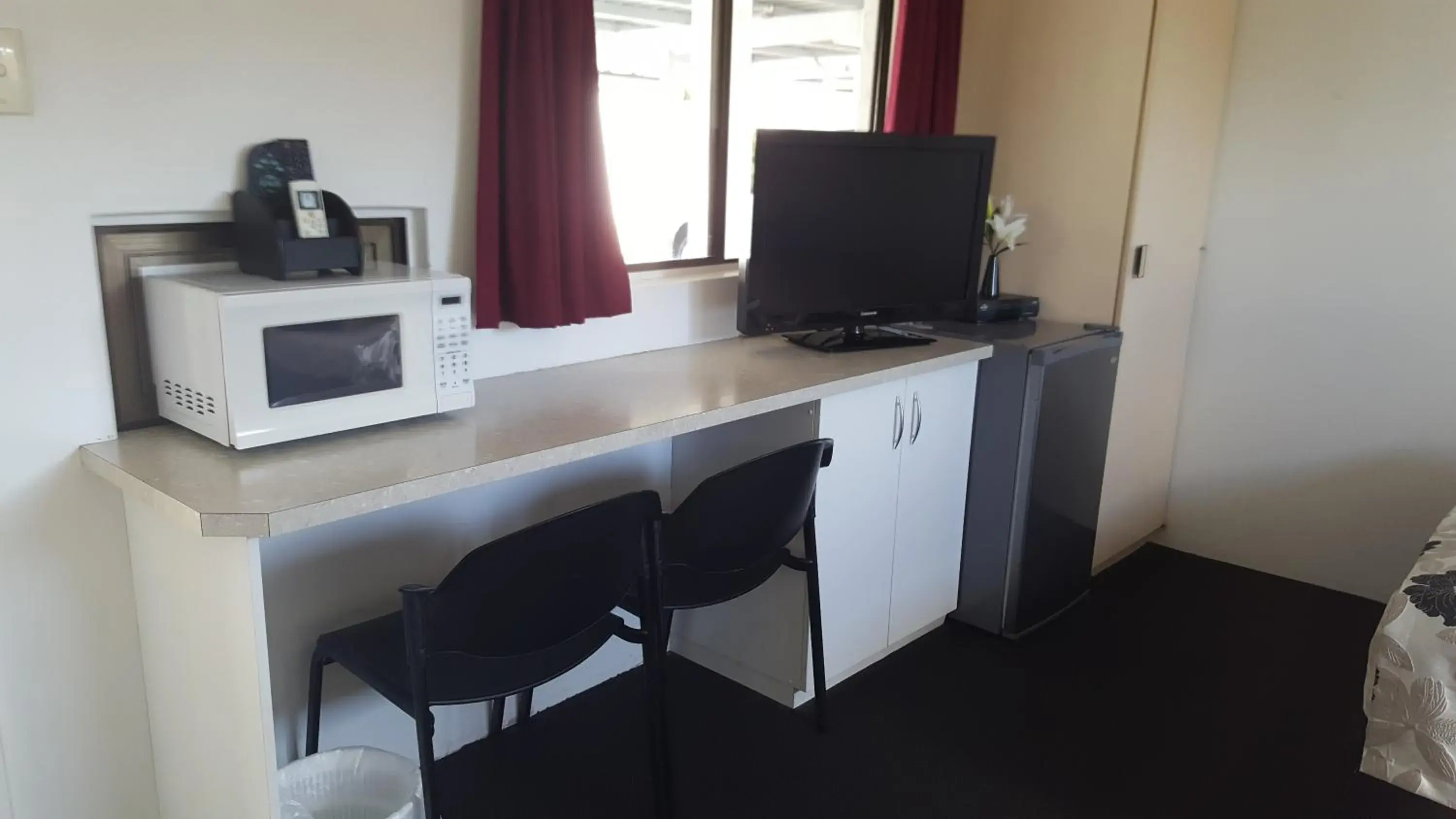 Triple Room with Bathroom in Siesta Villa Motel Triple Room with Bathroom in Siesta Villa Motel