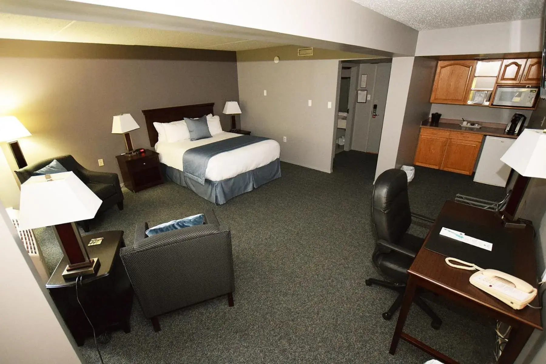 Studio Executive in Lakeland Inn Hotel Studio Executive in Lakeland Inn Hotel