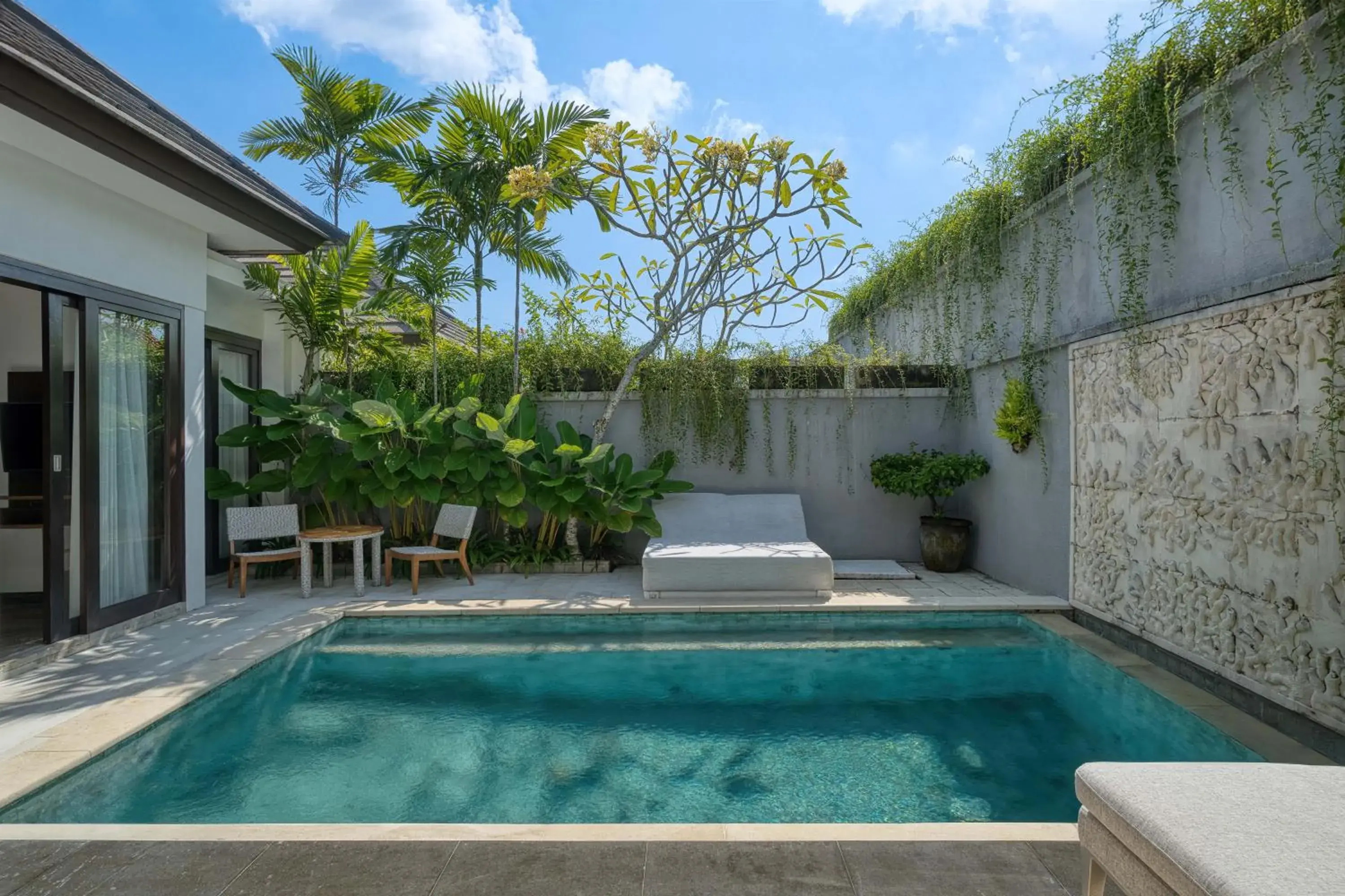 One-Bedroom Pool Villa with Free Benefits in Prasana Villas by Arjani Resorts One-Bedroom Pool Villa with Free Benefits in Prasana Villas by Arjani Resorts