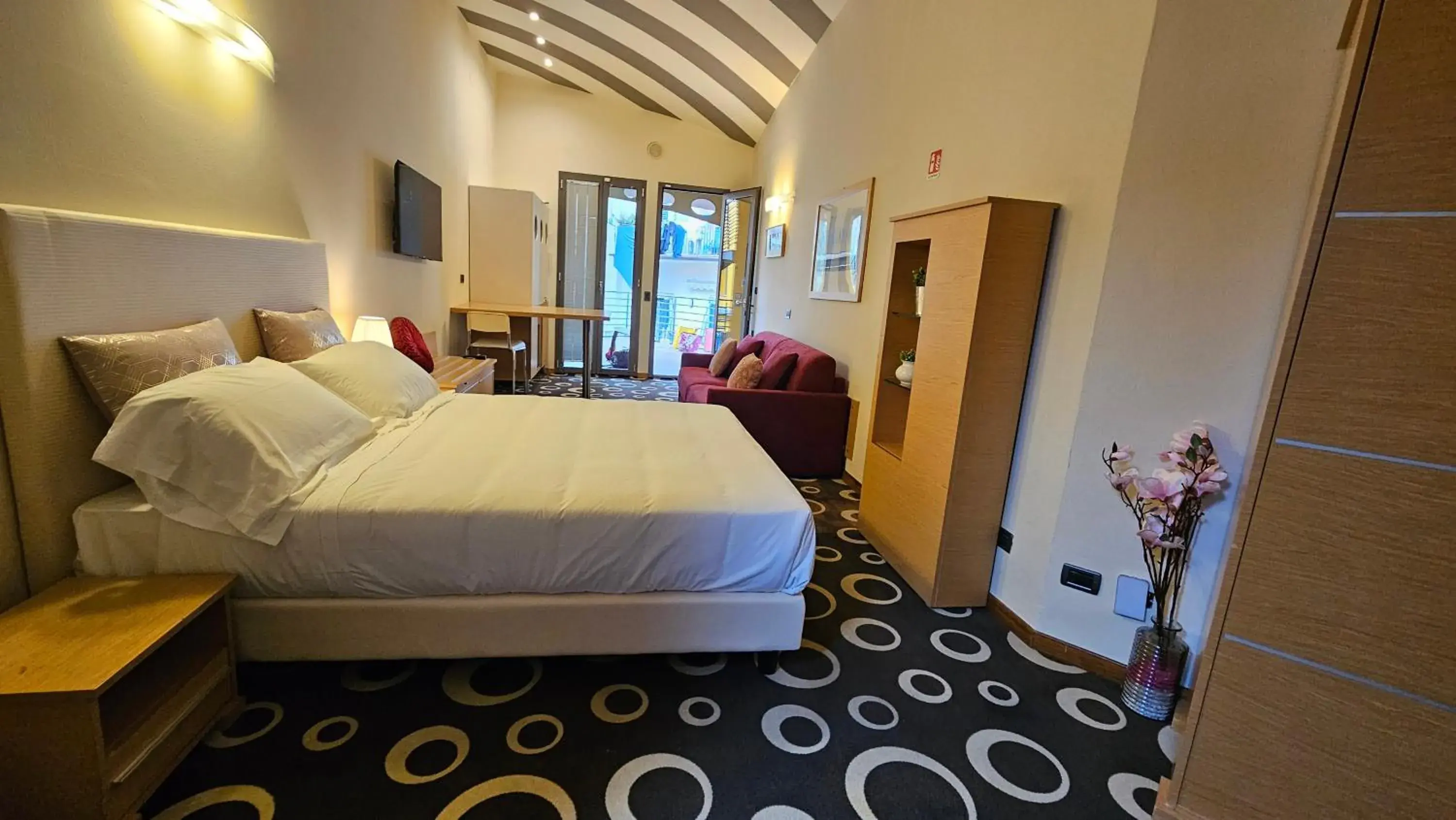 Superior Double Room in Select Executive Residence Superior Double Room in Select Executive Residence