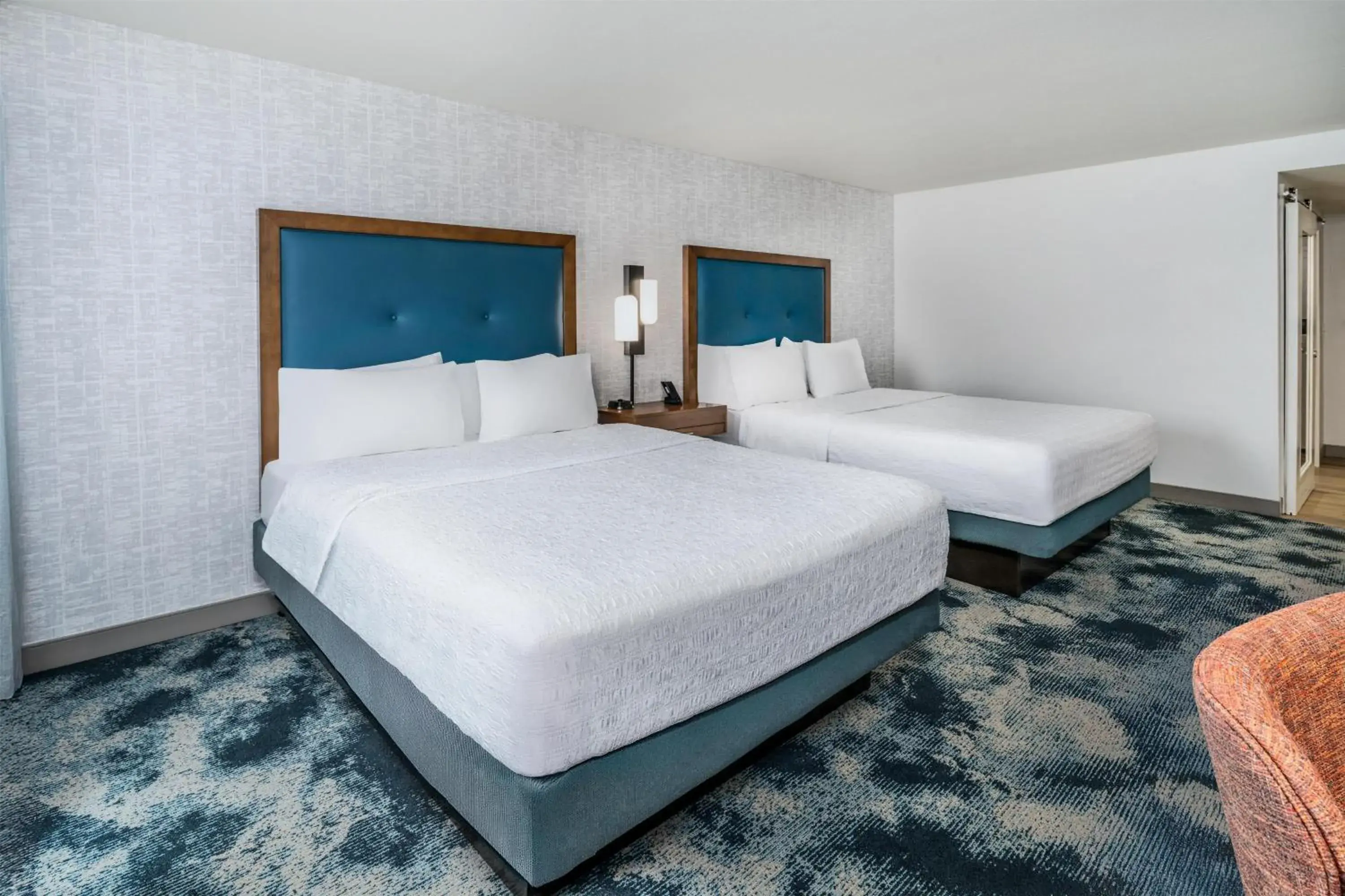 Queen Room with Two Queen Beds - Hearing Access/Non-Smoking in Hampton Inn & Suites Silverthorne Queen Room with Two Queen Beds - Hearing Access/Non-Smoking in Hampton Inn & Suites Silverthorne