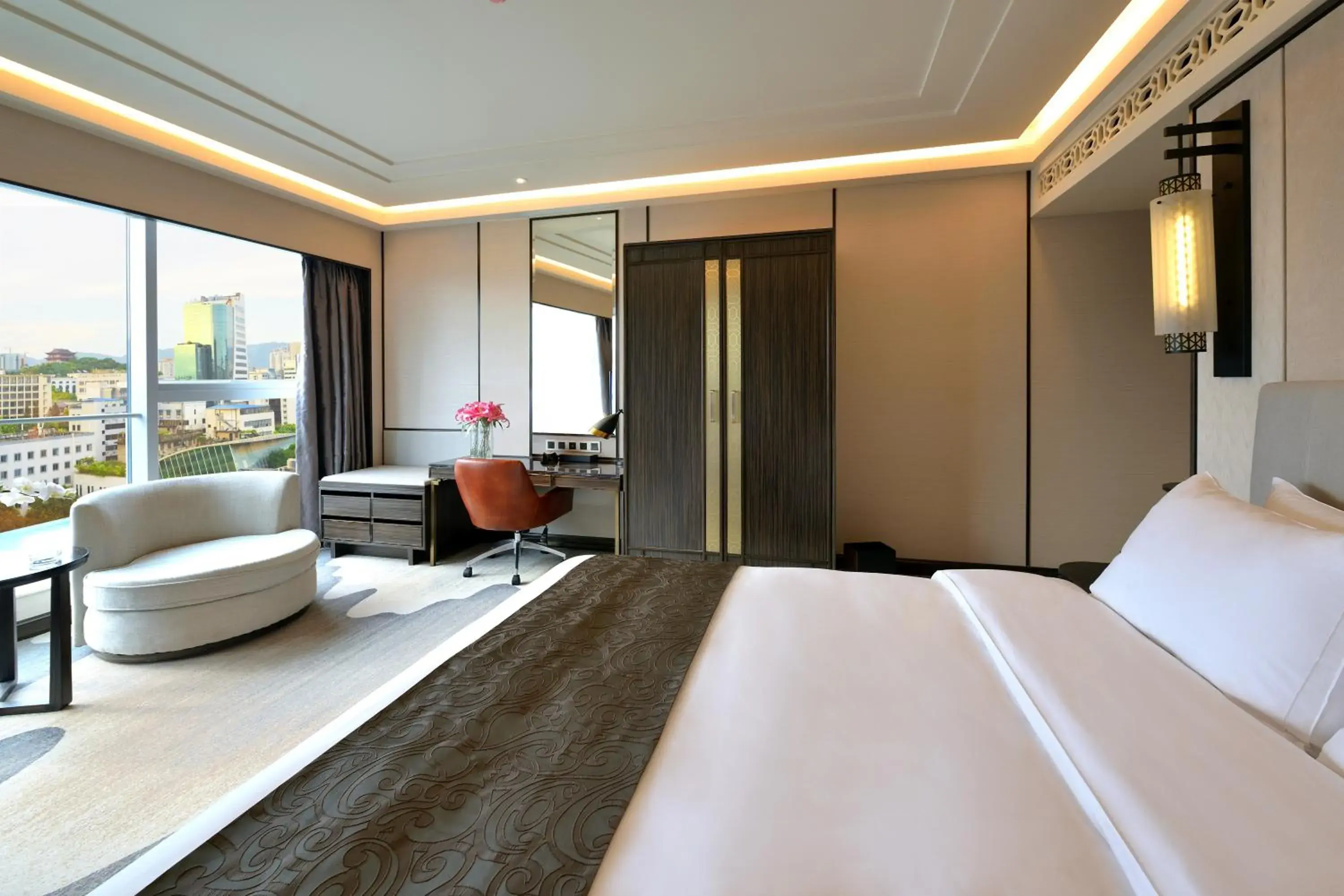 Deluxe Double Room with City View in Fuzhou Lakeside Hotel Deluxe Double Room with City View in Fuzhou Lakeside Hotel