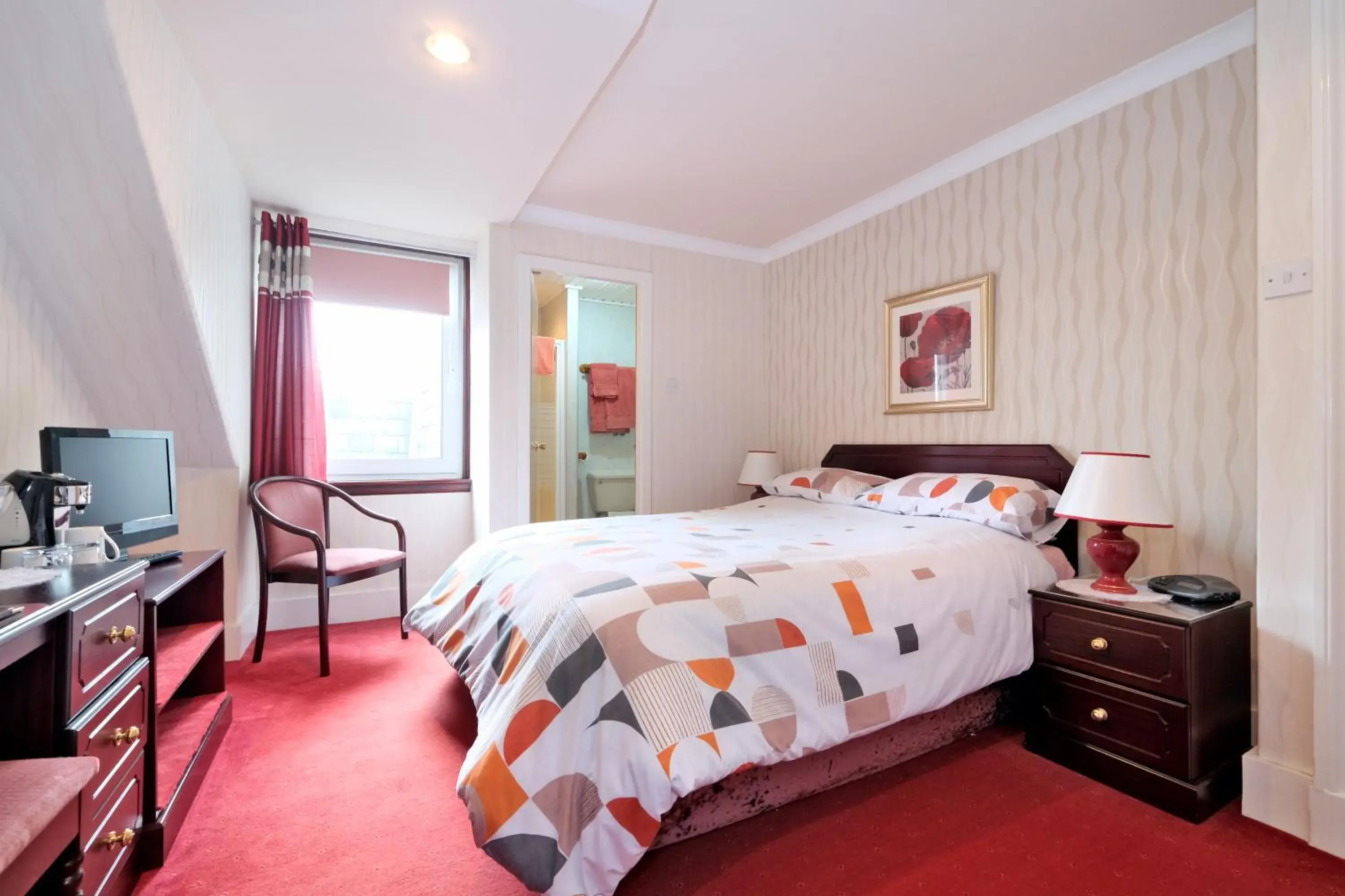 Standard Double Room in The Jays Guest House Standard Double Room in The Jays Guest House