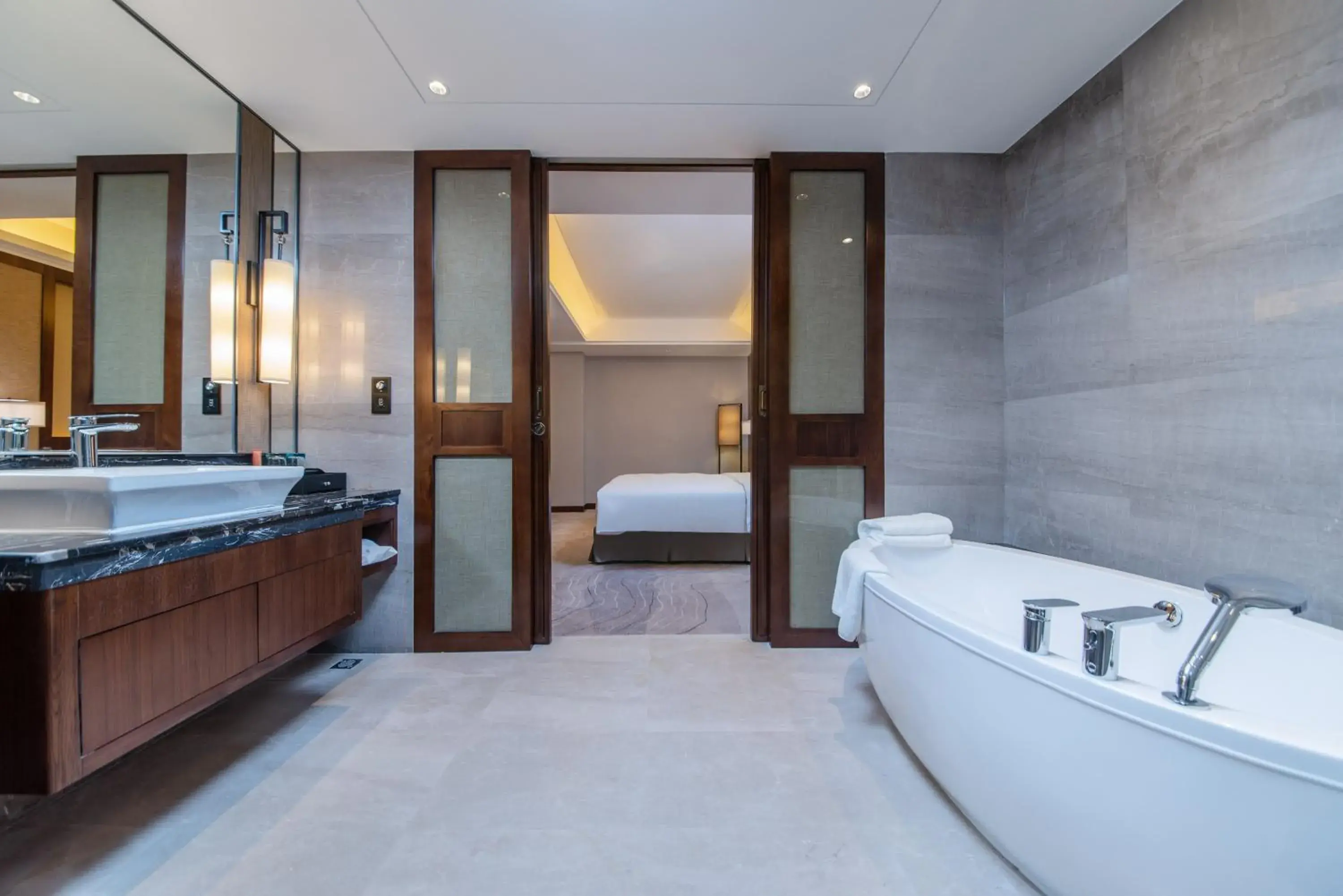 Superior Suite in Howard Johnson Neodalle Resort Zhangjiajie Superior Suite in Howard Johnson Neodalle Resort Zhangjiajie