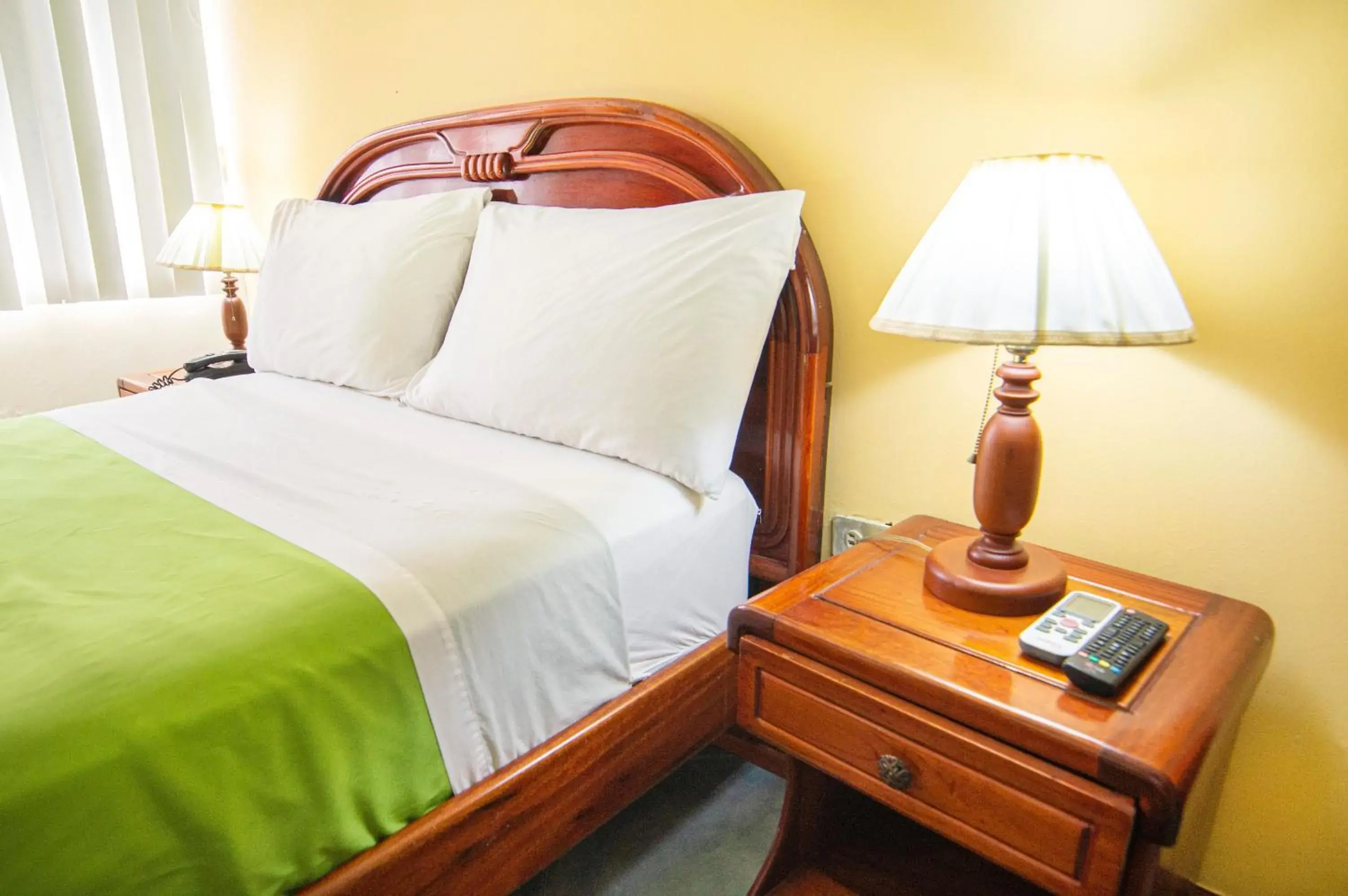 Standard Single Room - single occupancy in Hotel El Auca Standard Single Room - single occupancy in Hotel El Auca