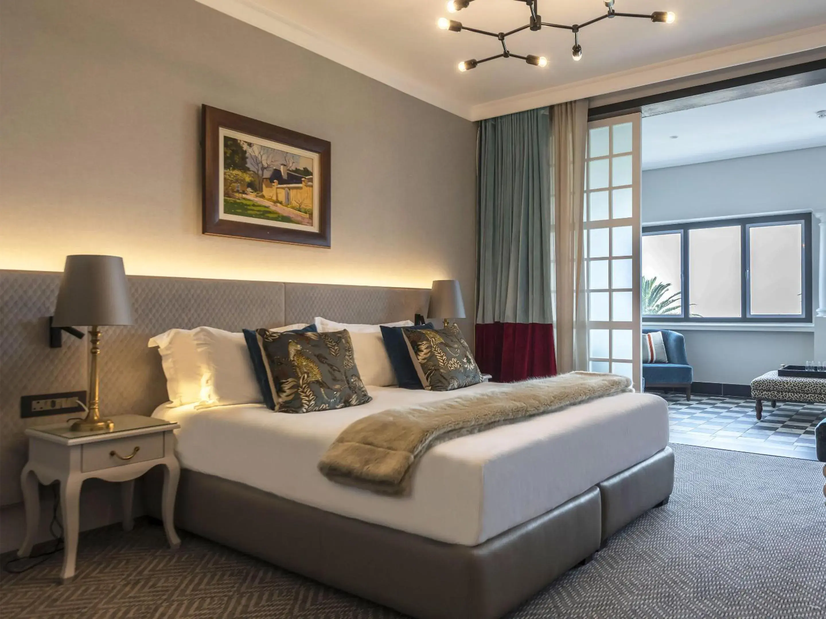 Junior Suite with Sea View - single occupancy in The Winchester Hotel by NEWMARK Junior Suite with Sea View - single occupancy in The Winchester Hotel by NEWMARK