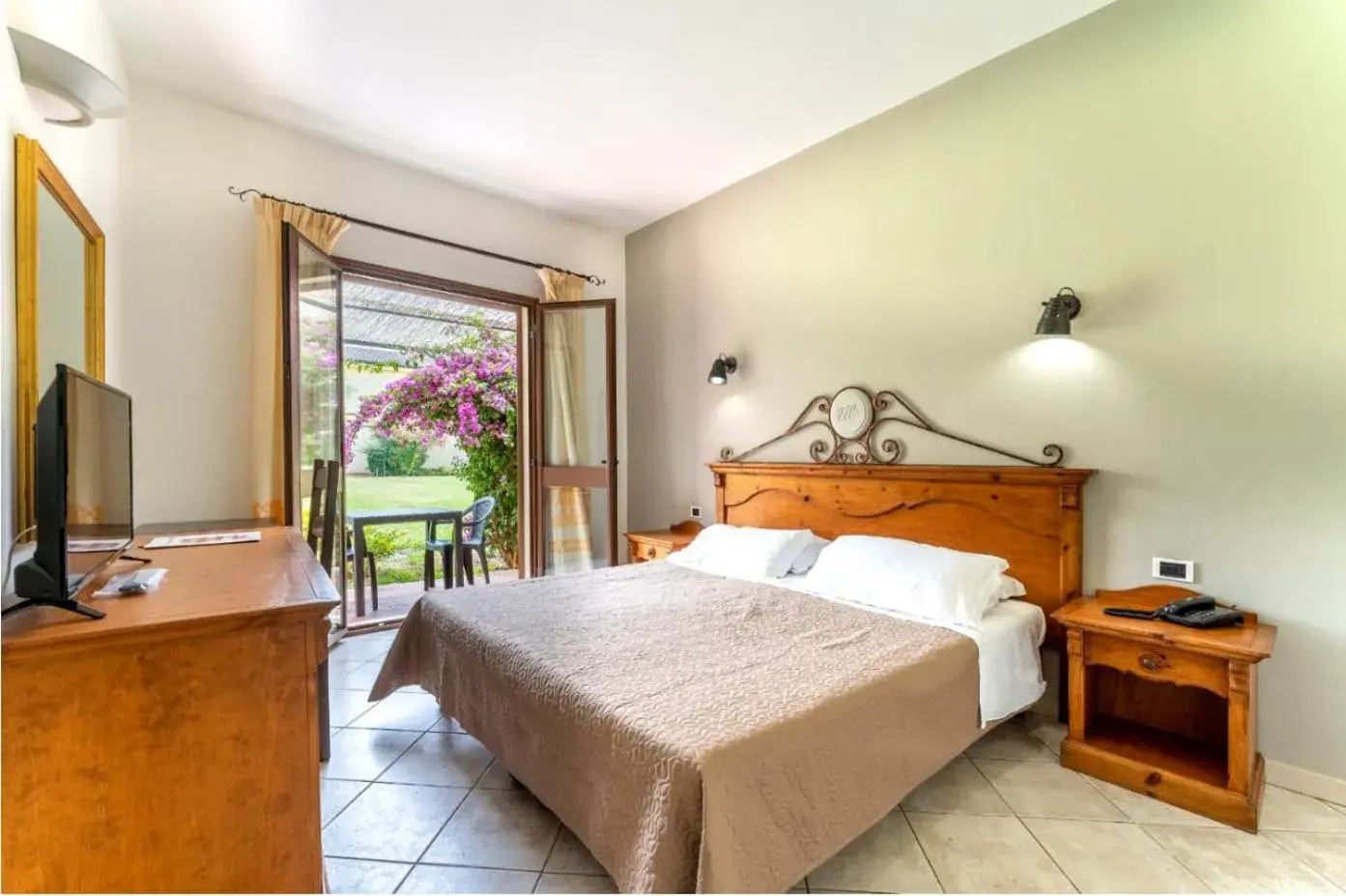 Superior Single Room in Horse Country Resort Congress & Spa - Hotel Ribot Superior Single Room in Horse Country Resort Congress & Spa - Hotel Ribot