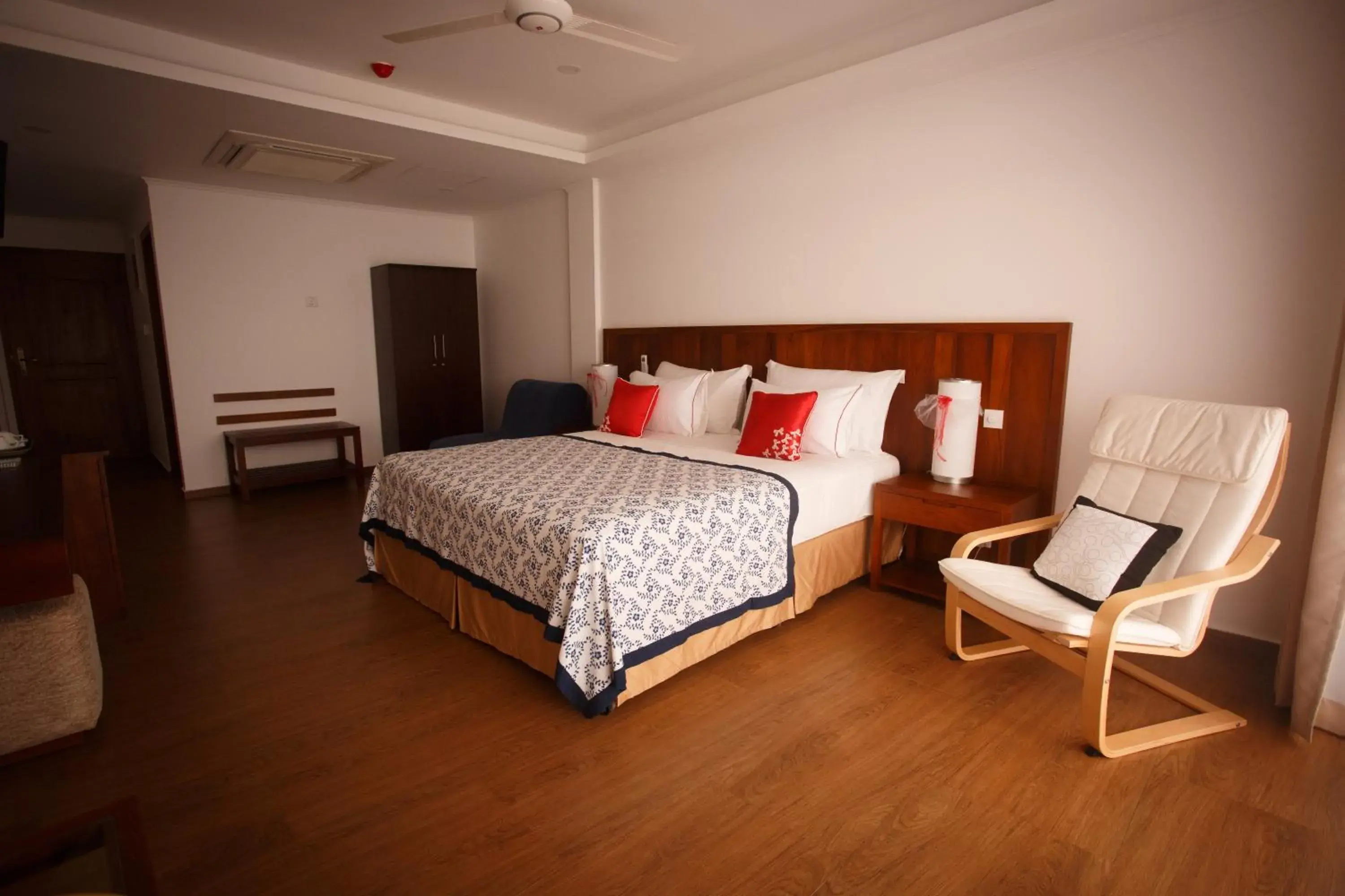 Ocean View Super Deluxe - single occupancy in Sayura Beach Hotel Ocean View Super Deluxe - single occupancy in Sayura Beach Hotel