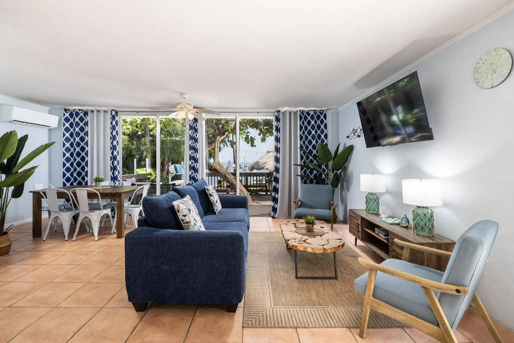 Bungalow - Beach Front in La Jolla Resort Bungalow - Beach Front in La Jolla Resort