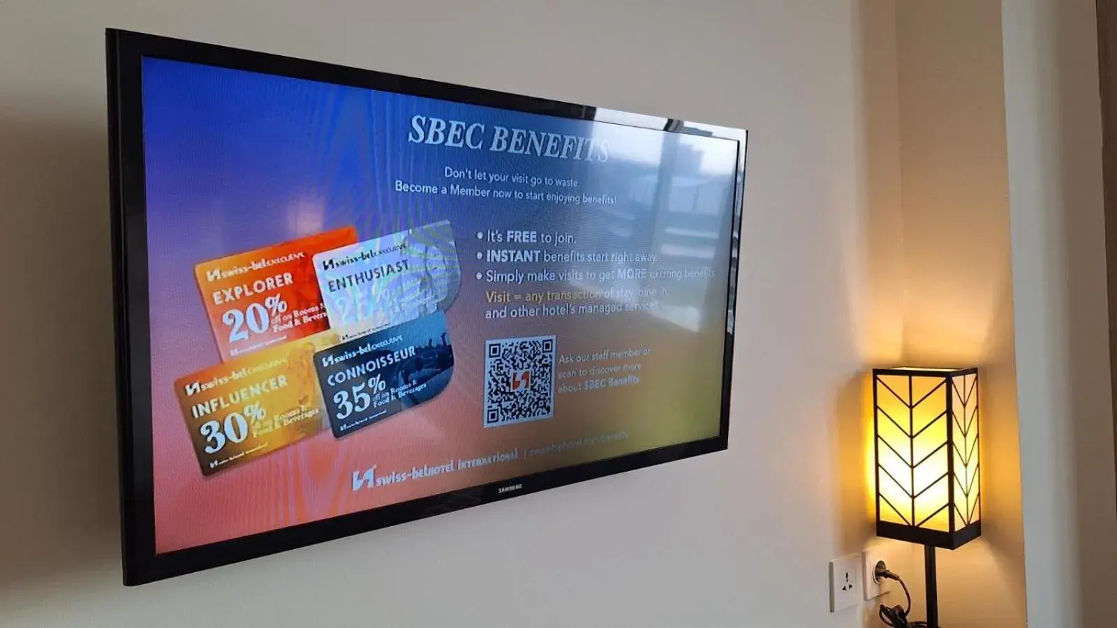 Deluxe Queen Room in Swiss-Belinn Tunjungan Surabaya Deluxe Queen Room in Swiss-Belinn Tunjungan Surabaya