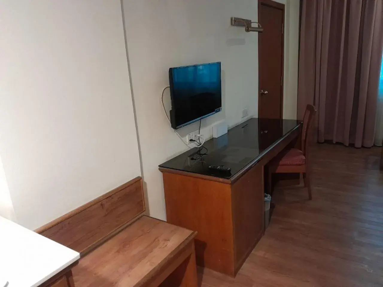 Superior Double Room in Crystal Crown Hotel Harbour View, Port Klang Superior Double Room in Crystal Crown Hotel Harbour View, Port Klang