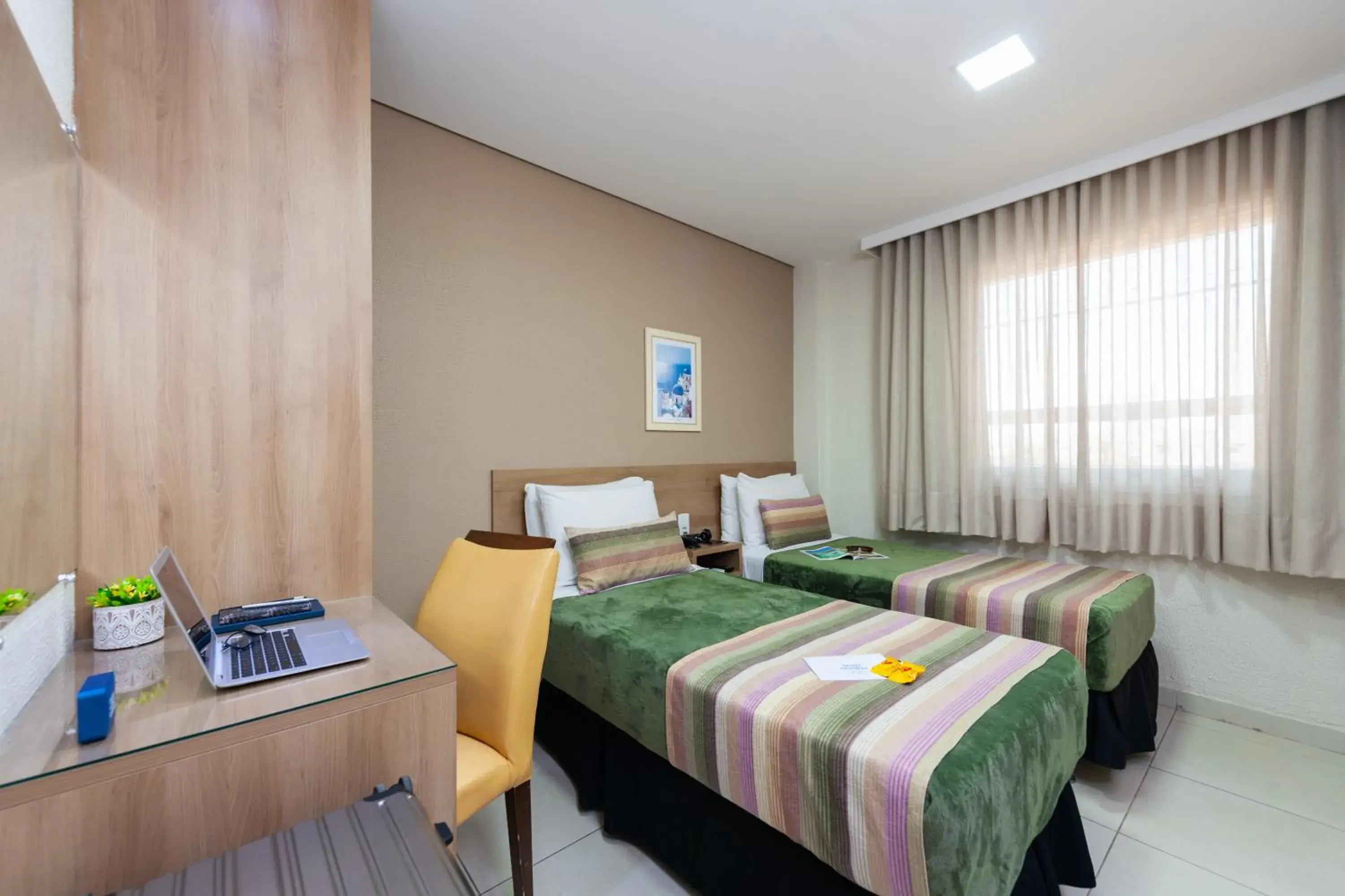 Deluxe Twin Room - single occupancy in Hotel Olympia Deluxe Twin Room - single occupancy in Hotel Olympia