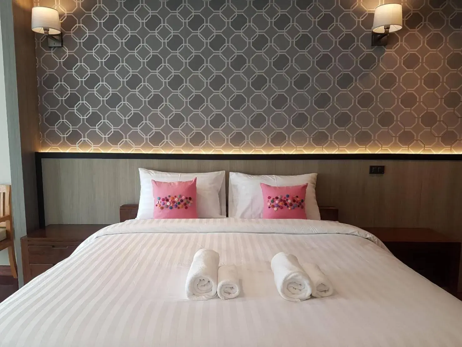 Double Room with Pool View in Buraphat Resort Double Room with Pool View in Buraphat Resort