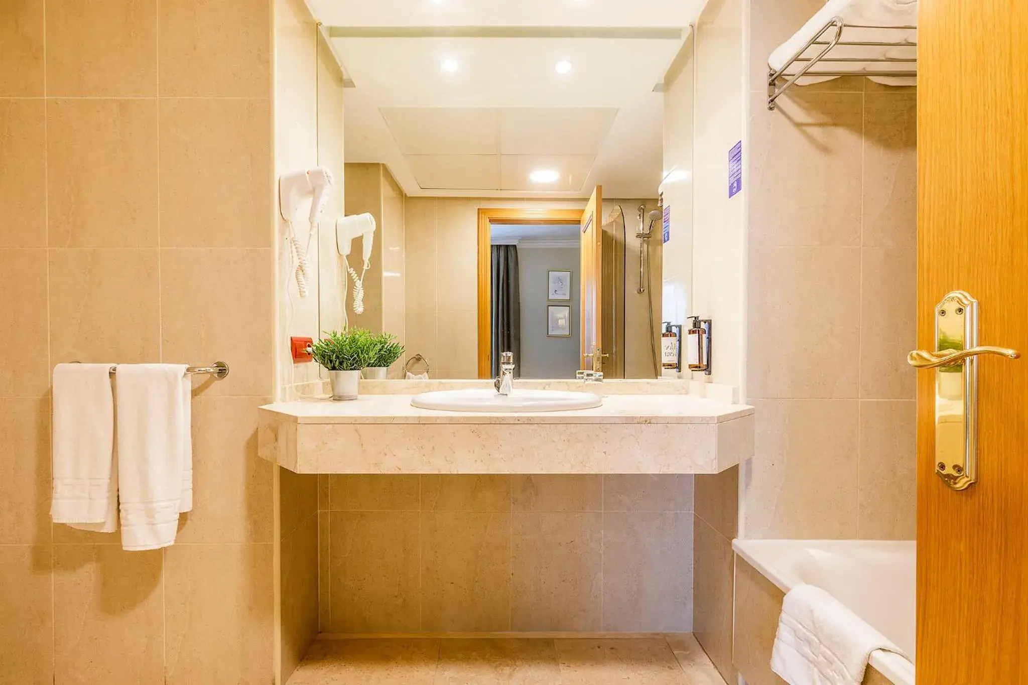 Double Room with Terrace in Hotel Torremar - Mares Double Room with Terrace in Hotel Torremar - Mares