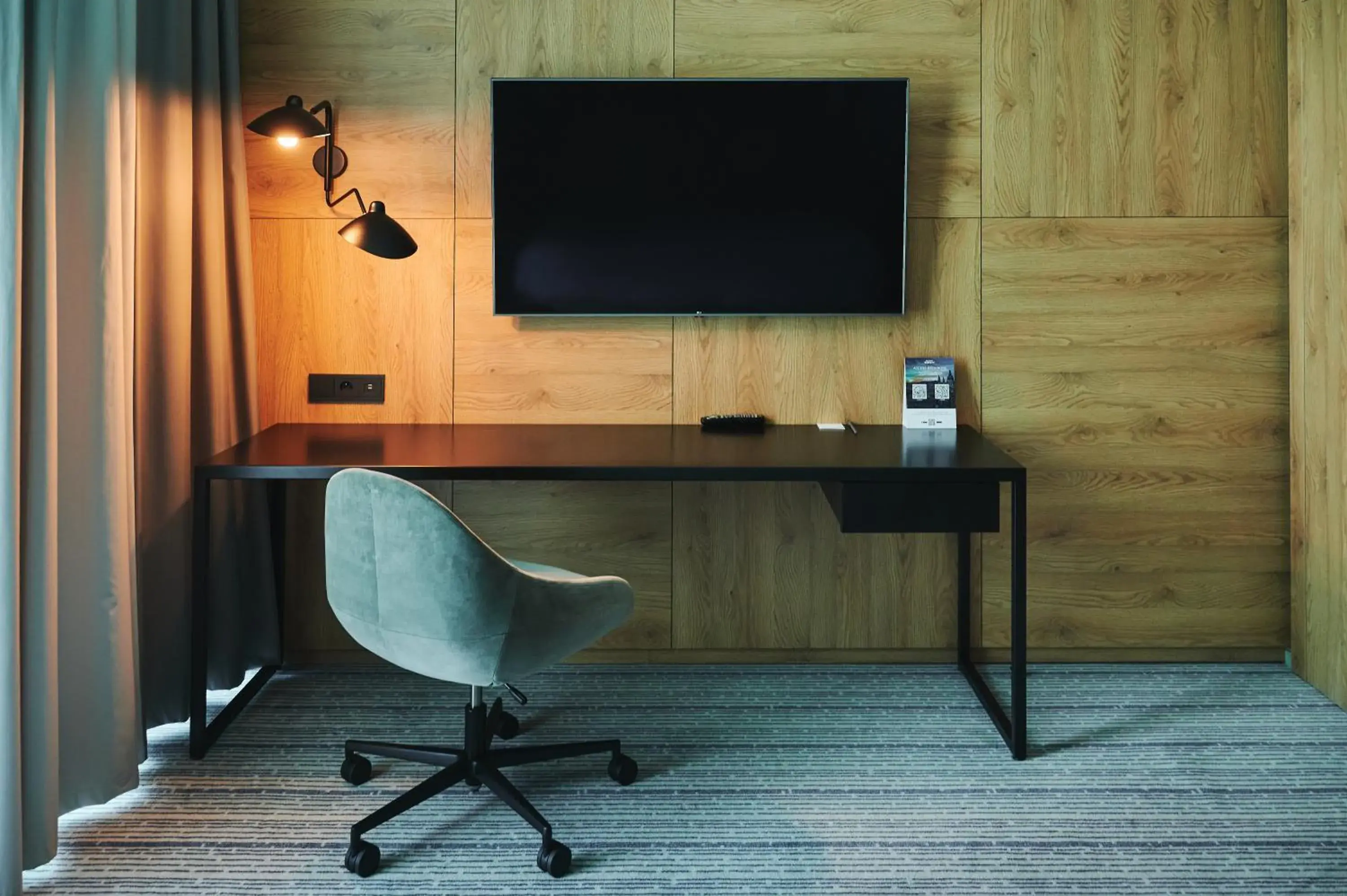 Deluxe Room, Guest room, 1 King in Courtyard by Marriott Warsaw Airport Deluxe Room, Guest room, 1 King in Courtyard by Marriott Warsaw Airport