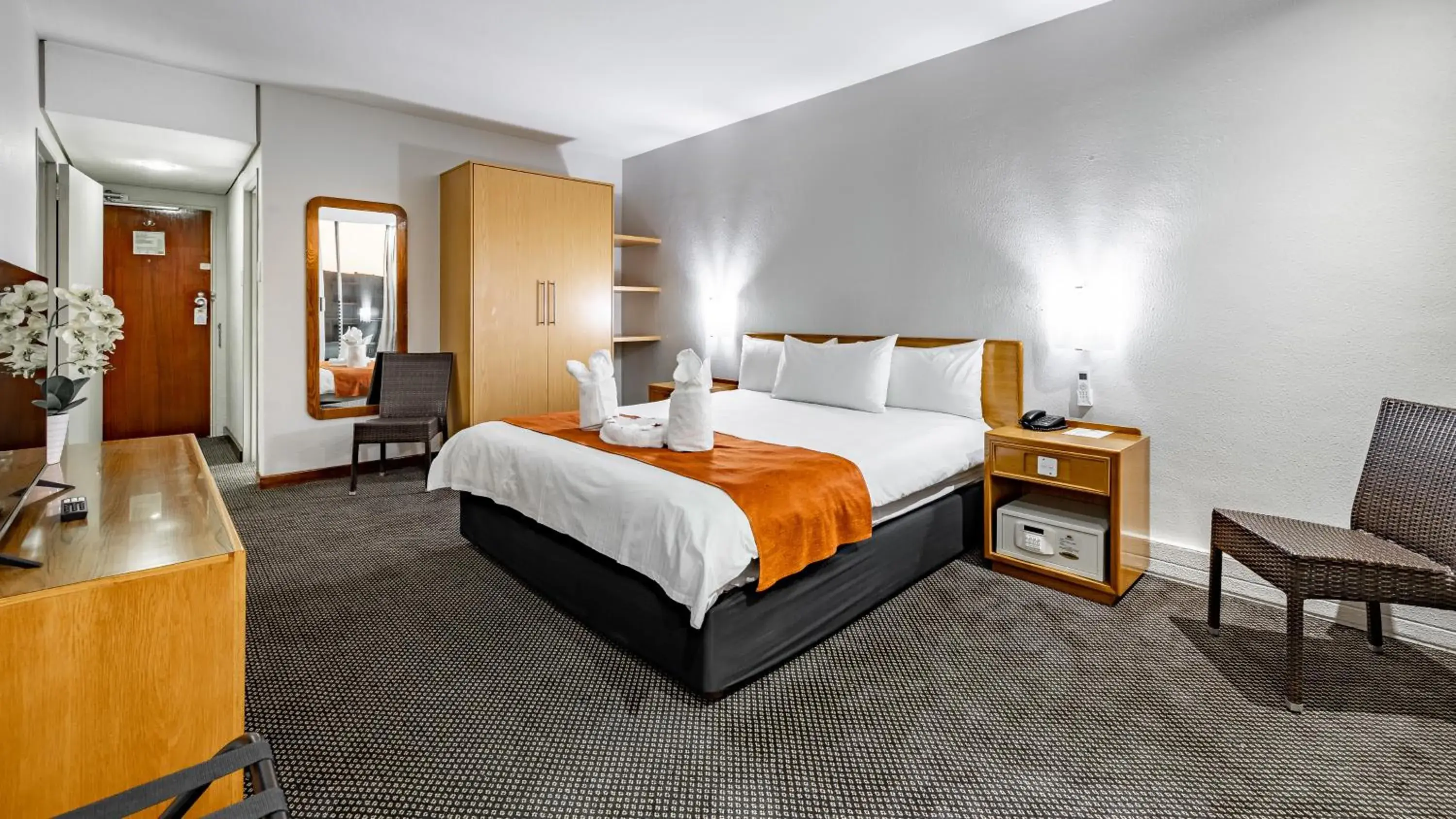 Double Room - single occupancy in African Sky Harrismith Inn Double Room - single occupancy in African Sky Harrismith Inn