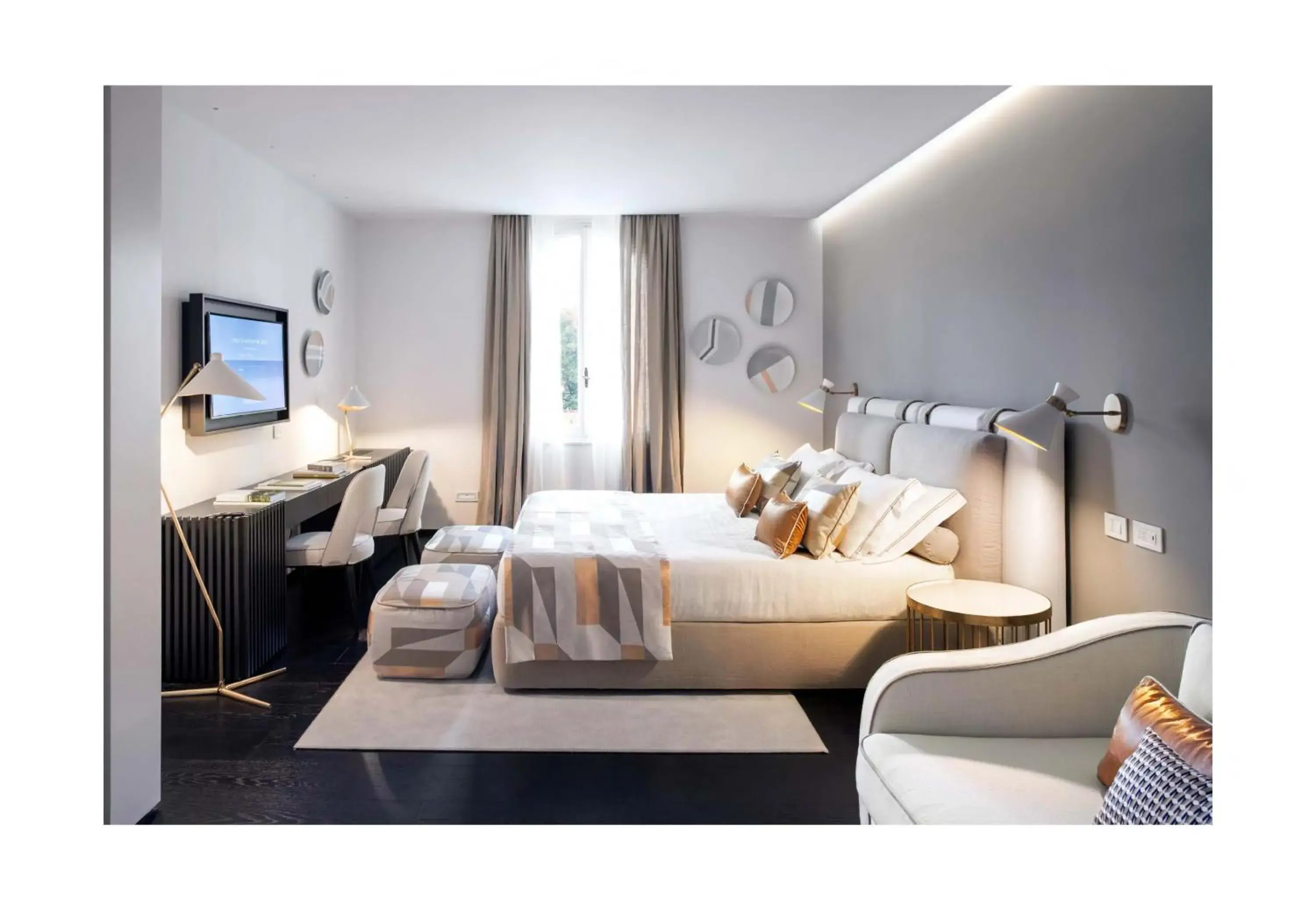 Superior Suite in Hotel Byron Superior Suite in Hotel Byron