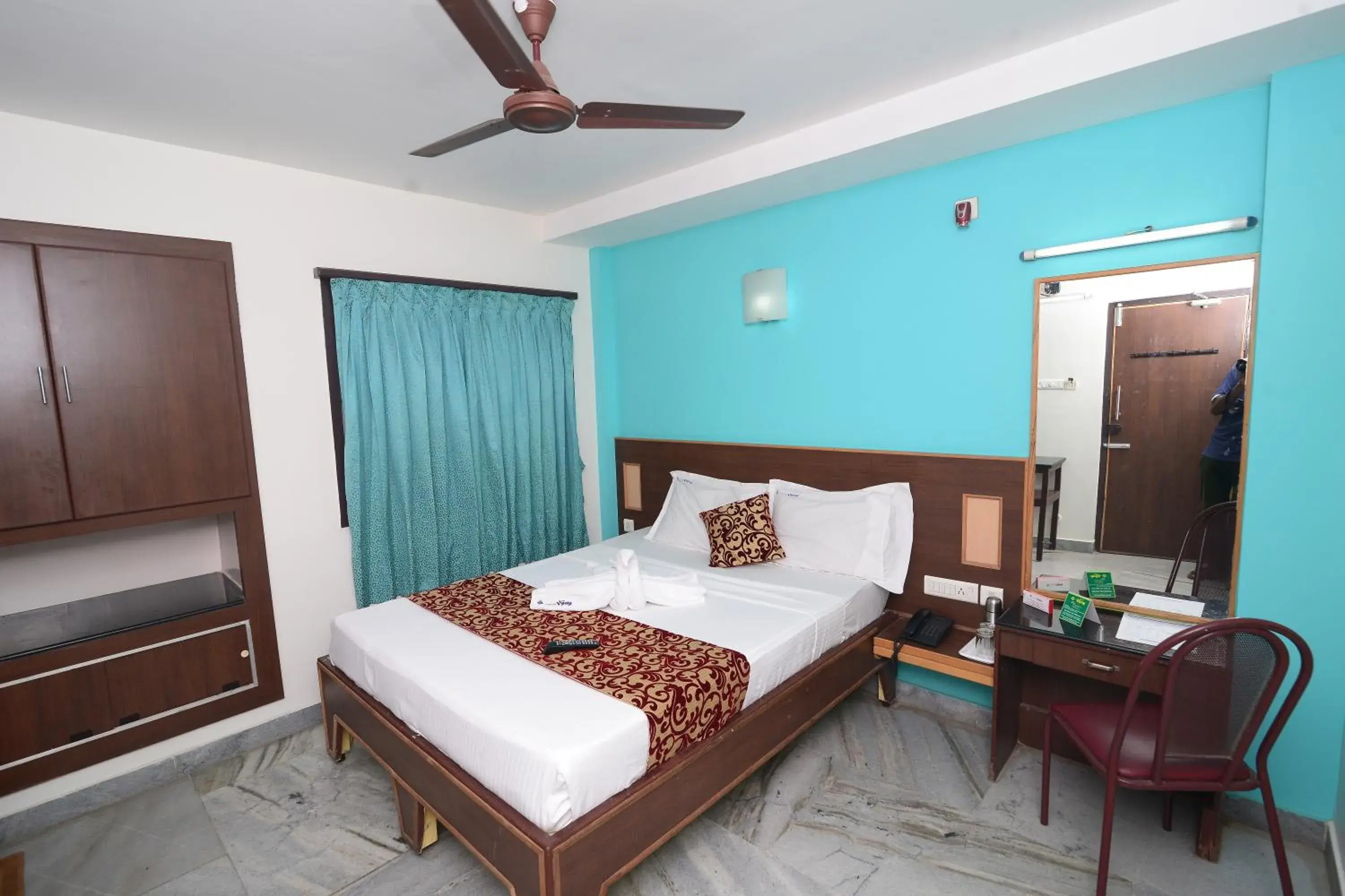 Budget Single Room - single occupancy in Hotel Vijay Budget Single Room - single occupancy in Hotel Vijay