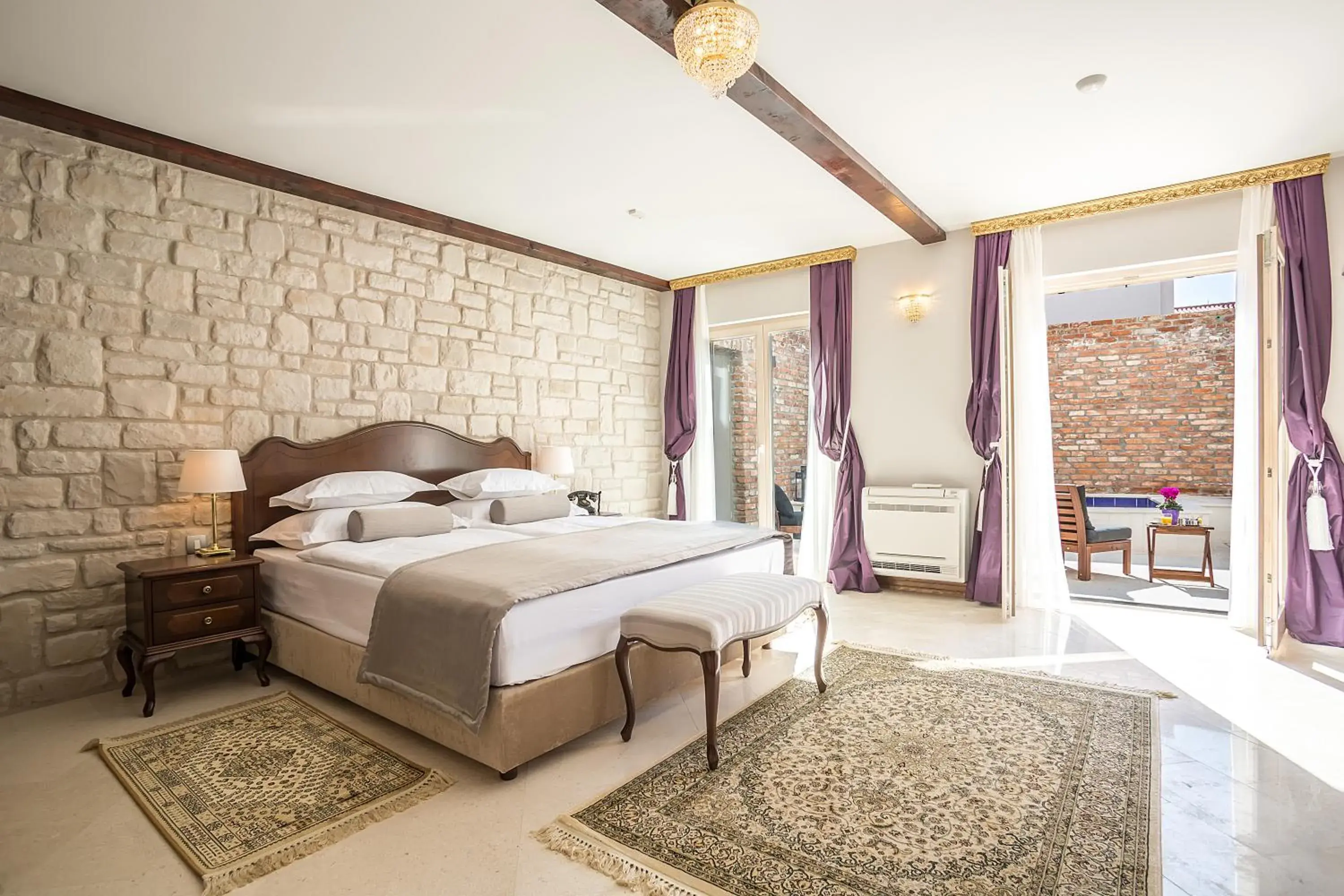 Deluxe Double Room in Splendida Palace Deluxe Double Room in Splendida Palace