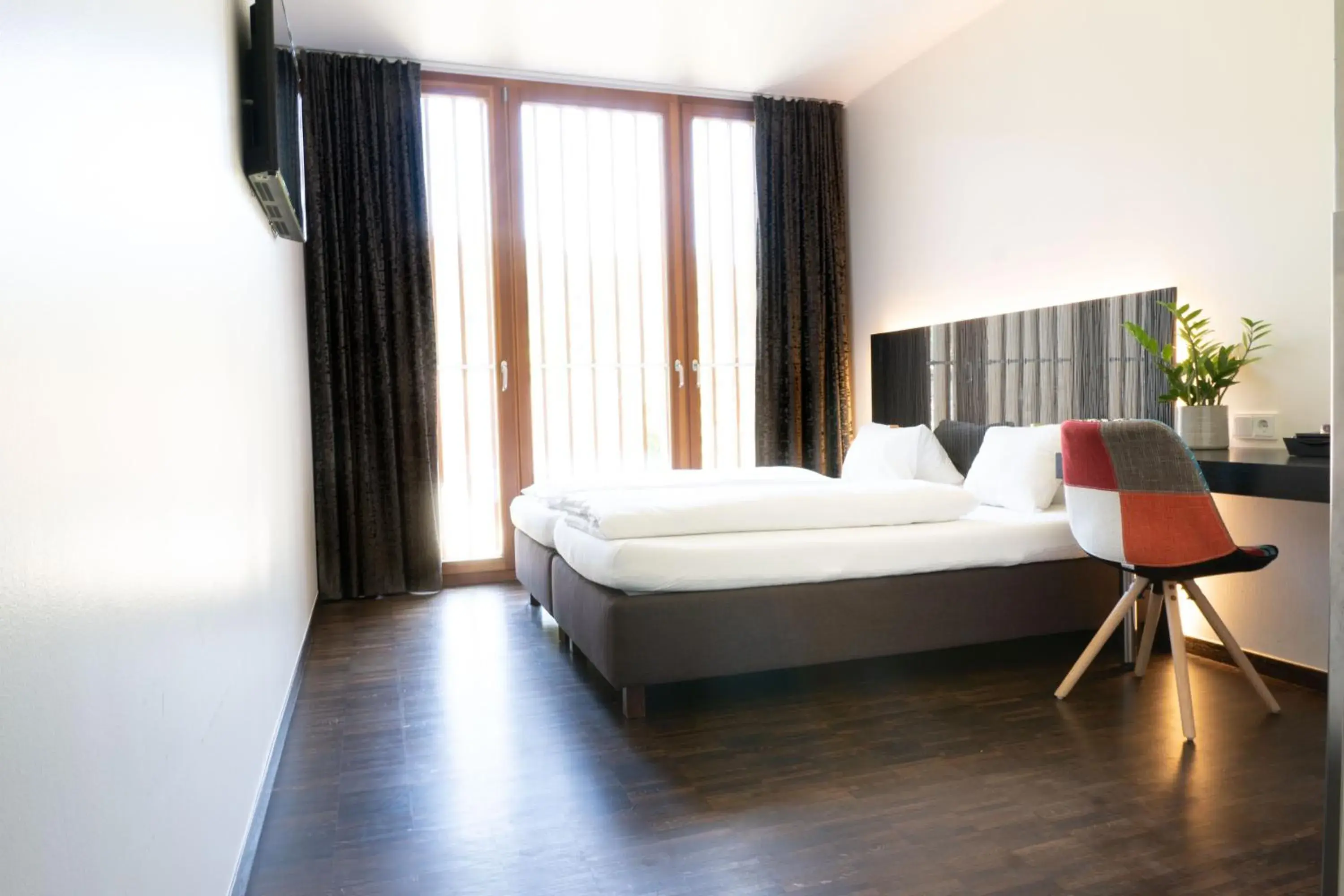 Double or Twin Room in Motel Z - self checkin Double or Twin Room in Motel Z - self checkin