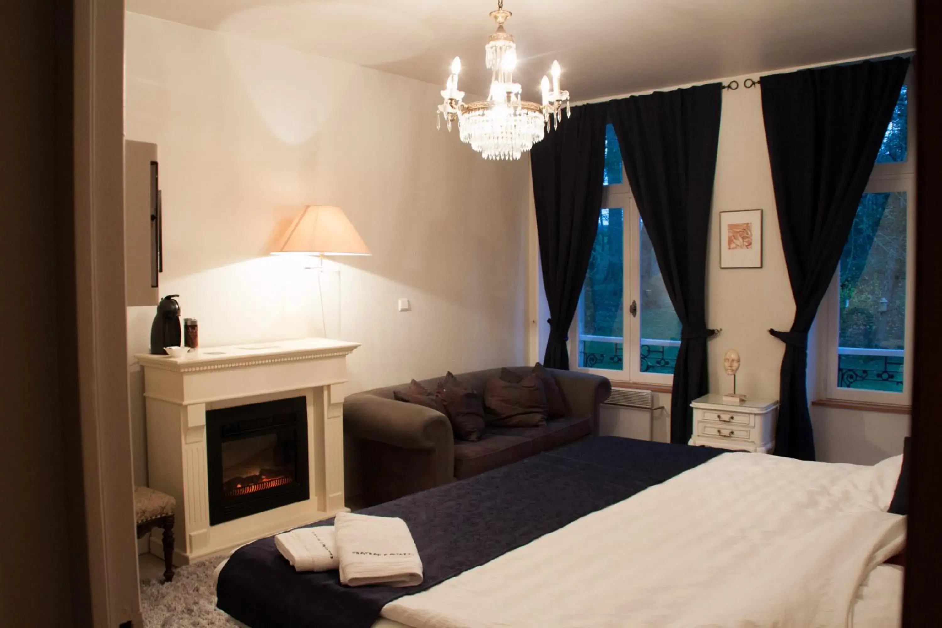 Family Room with Garden View - single occupancy in Château de l'Aviette Family Room with Garden View - single occupancy in Château de l'Aviette